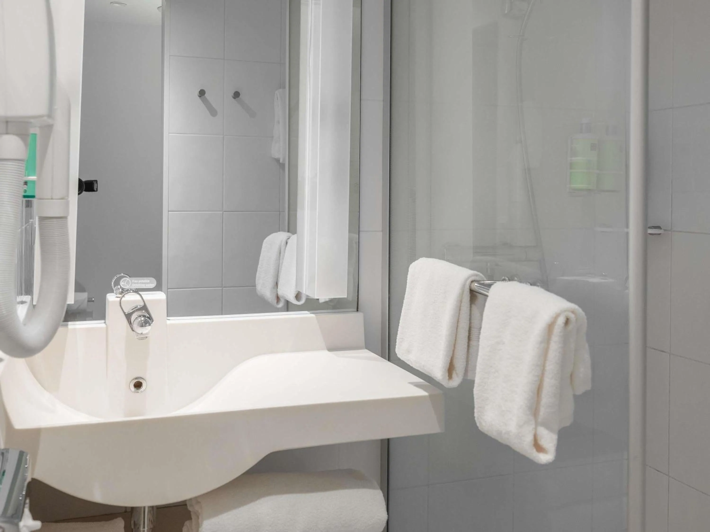 Bedroom in Novotel Paris Centre Tour Eiffel