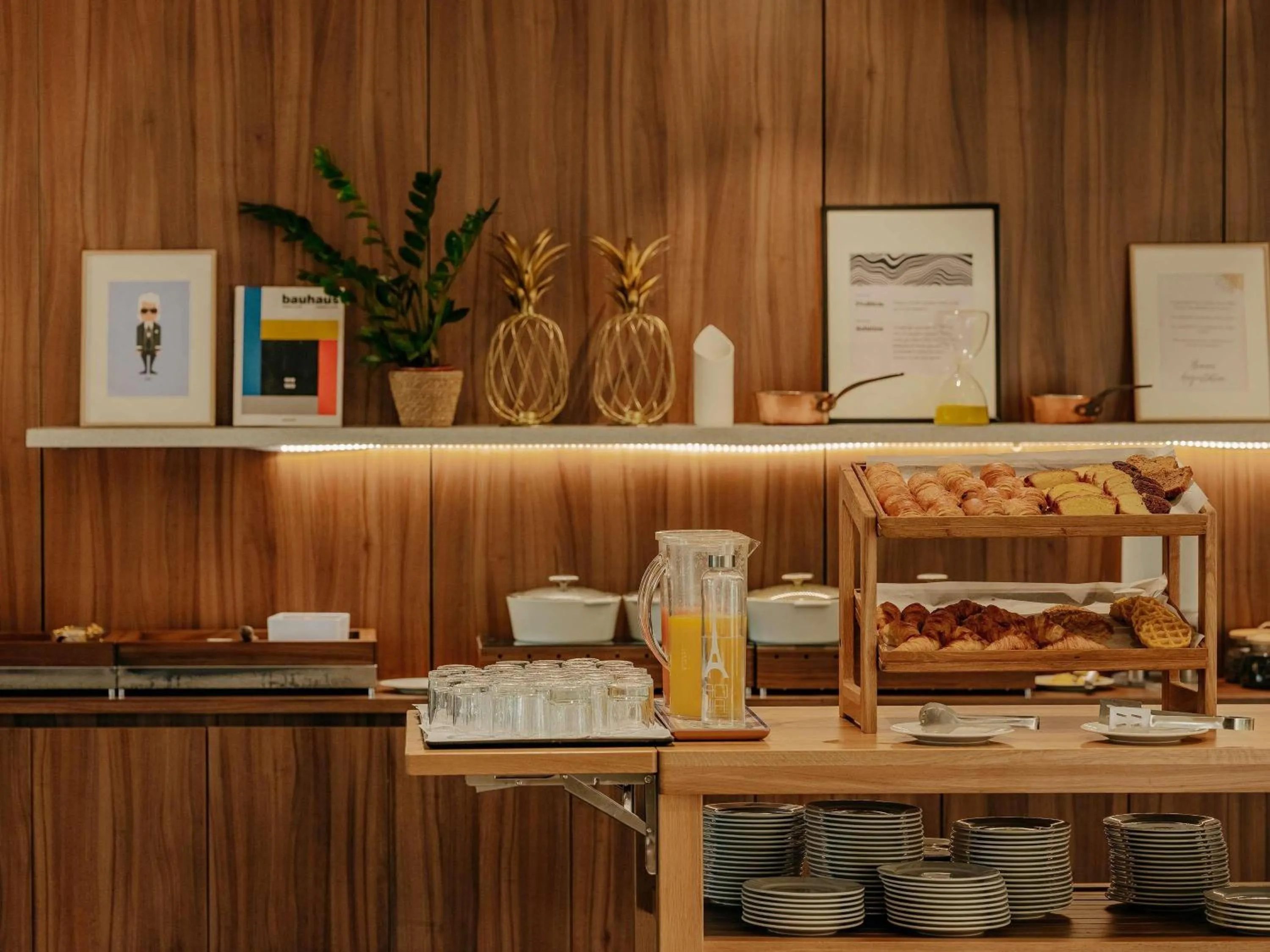 Breakfast in Novotel Paris Centre Tour Eiffel