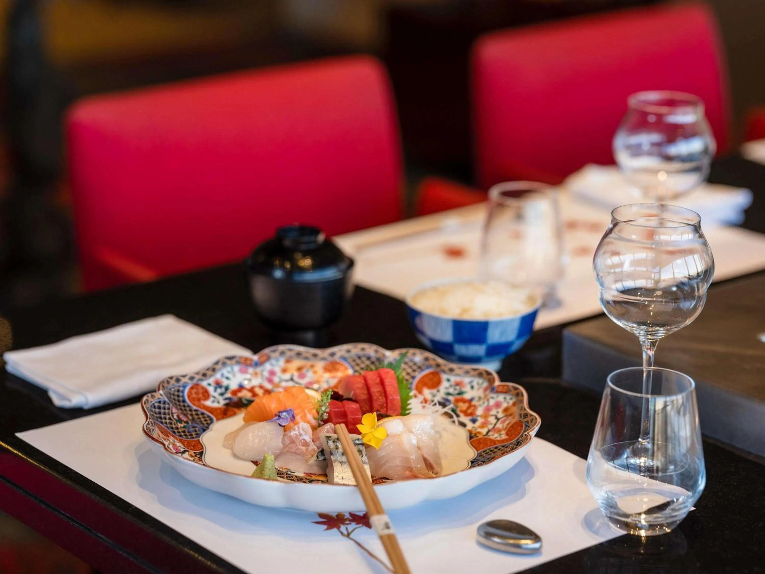 Restaurant/places to eat in Novotel Paris Centre Tour Eiffel