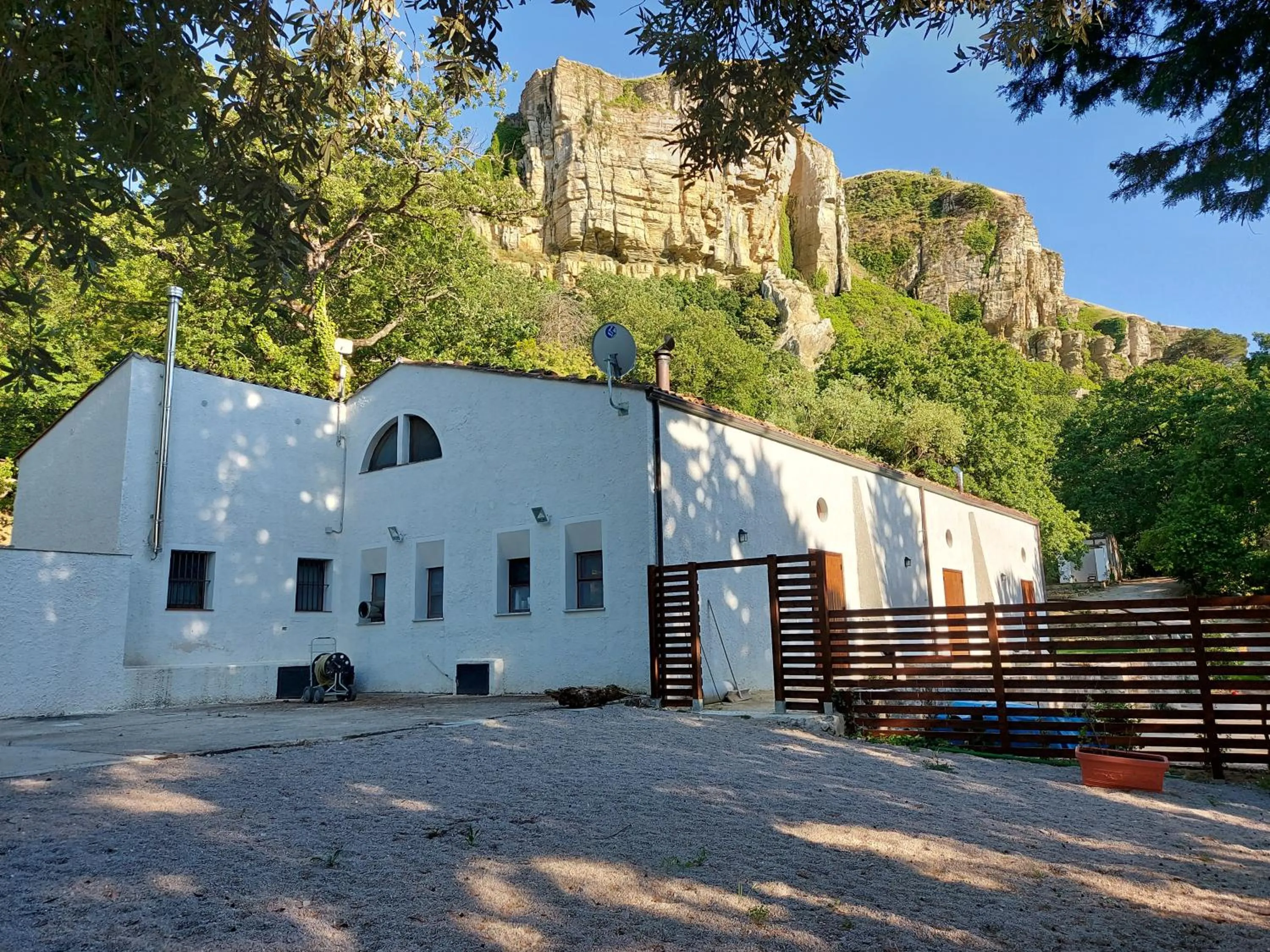 Restaurant/places to eat in Chiosi Country Club