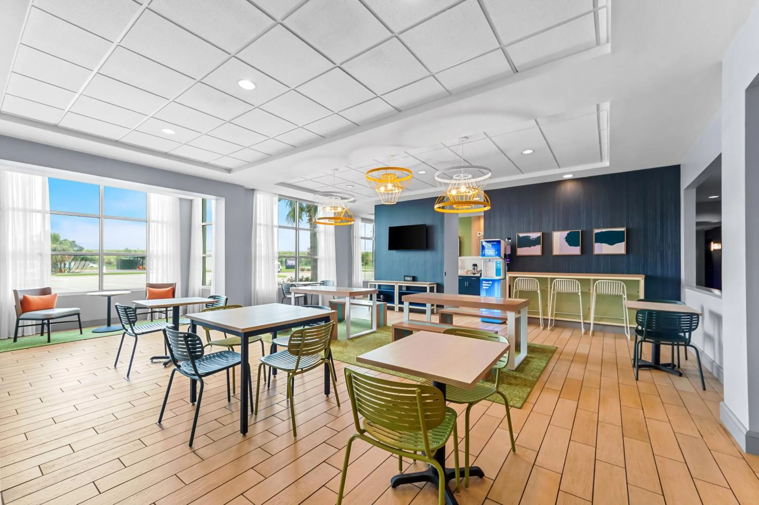 Breakfast in Spark by Hilton Victoria