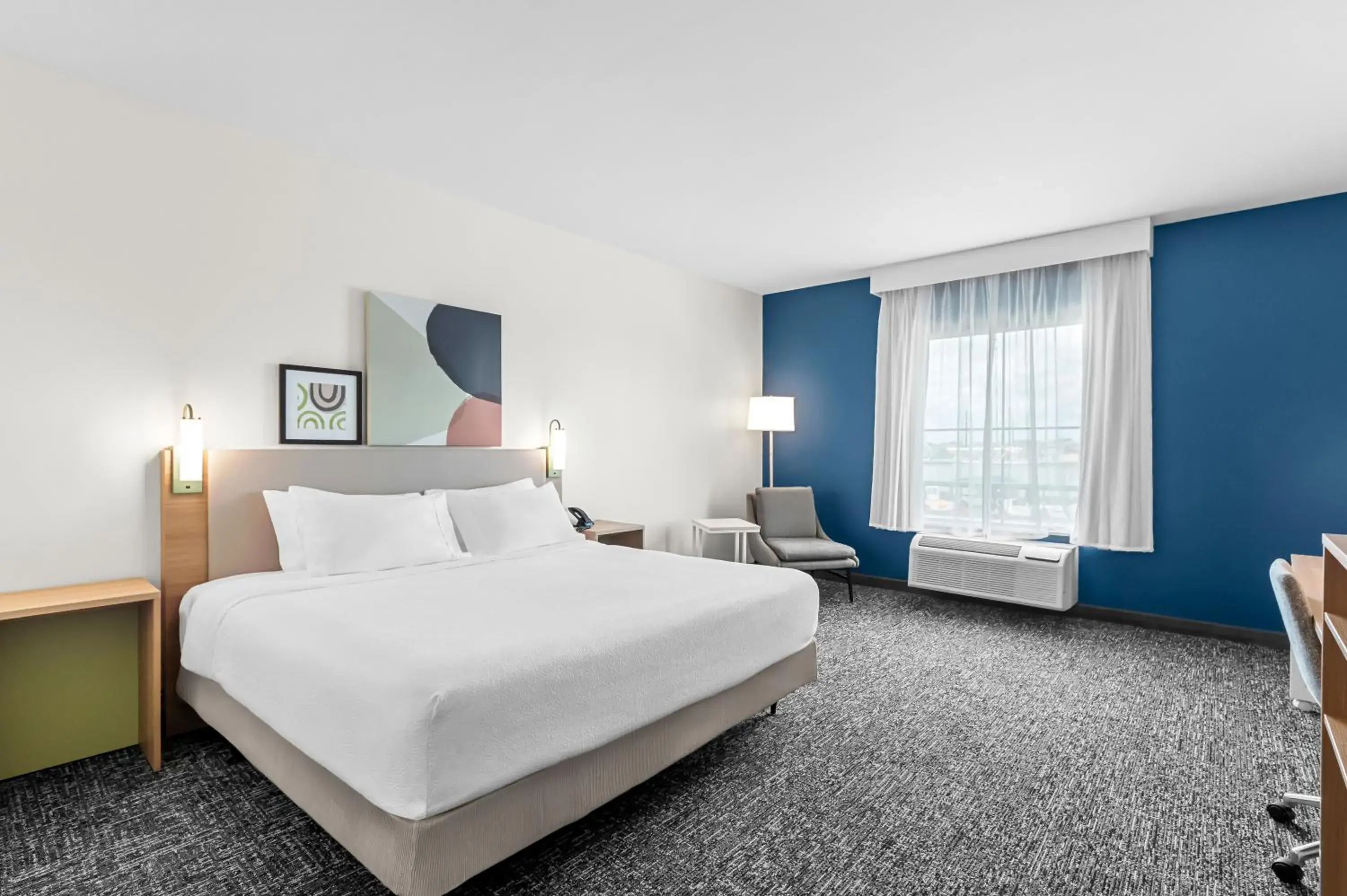 Bedroom, Bed in Spark by Hilton Victoria Bedroom, Bed in Spark by Hilton Victoria