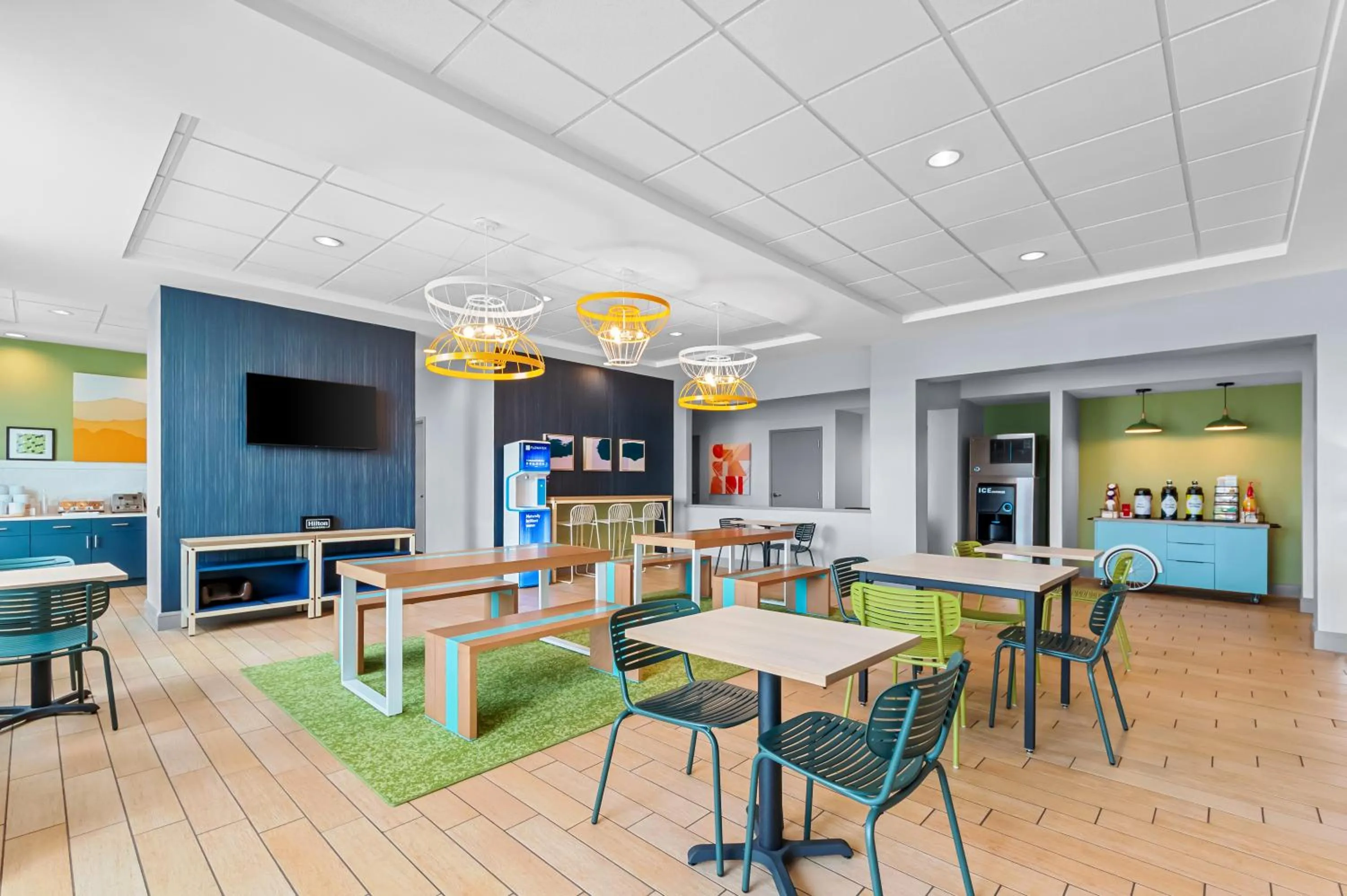 Breakfast in Spark by Hilton Victoria