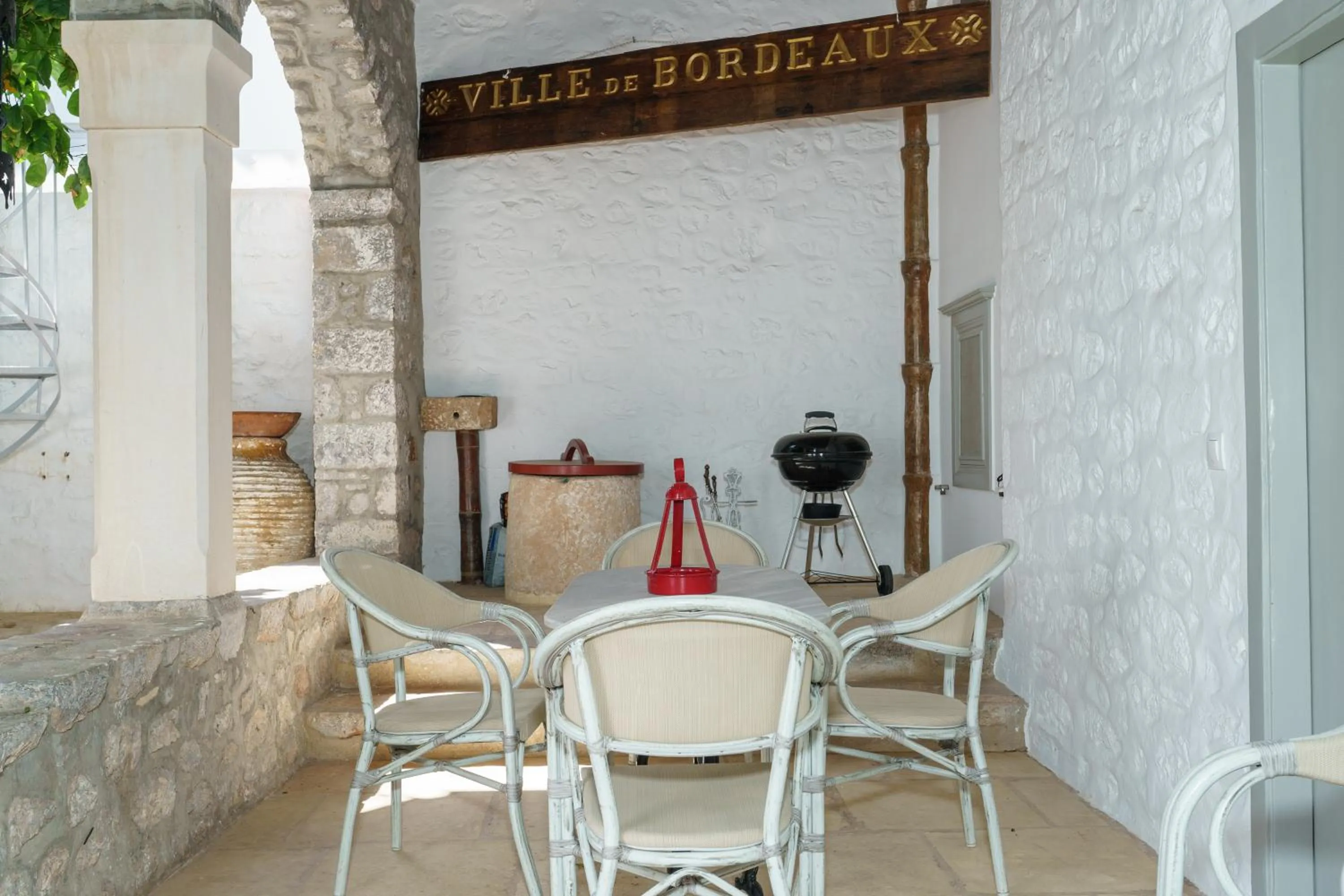 Garden in LIVIN Hydra Garden Suite