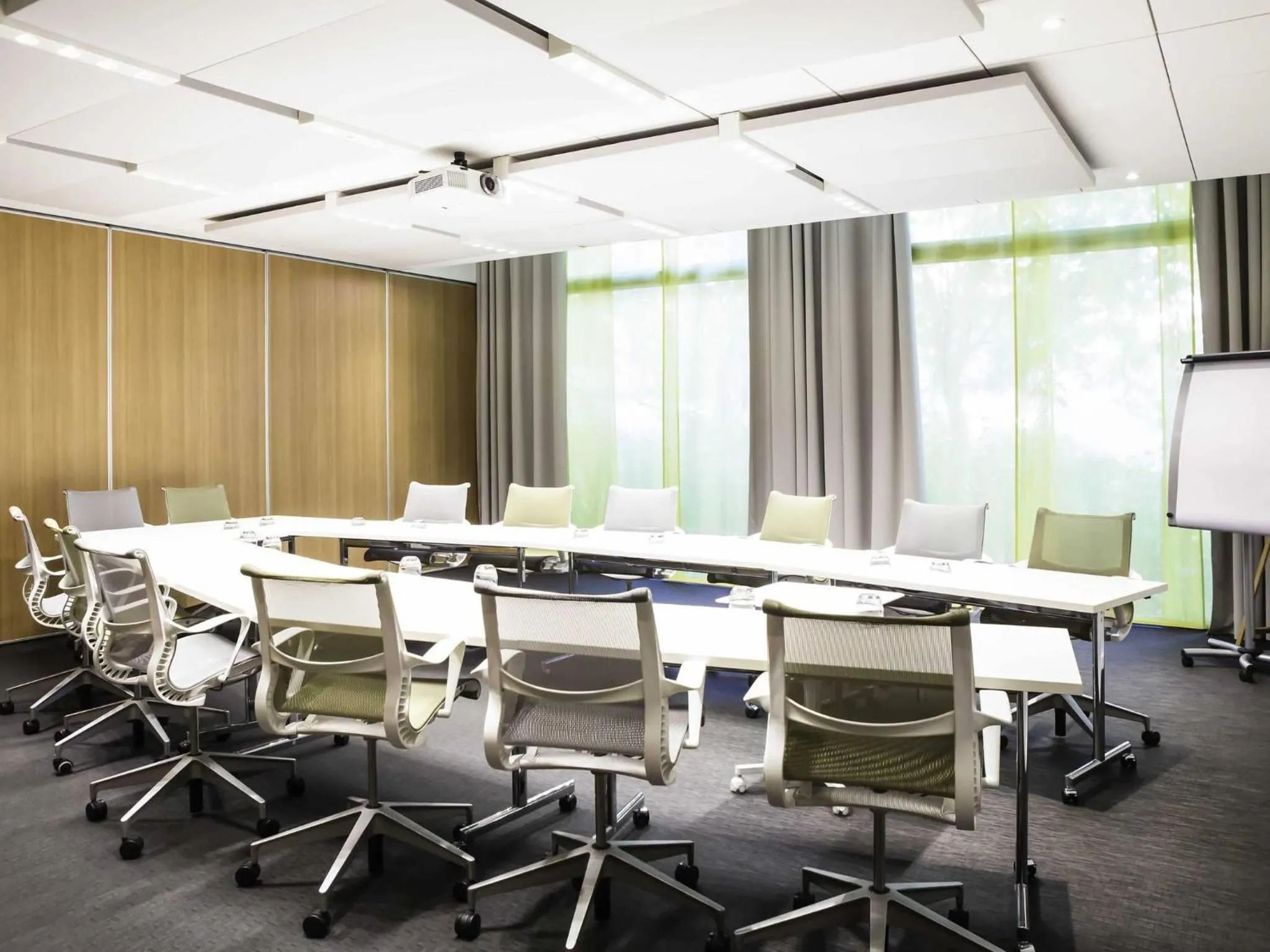 Meeting/conference room in Novotel Toulouse Centre Compans Caffarelli