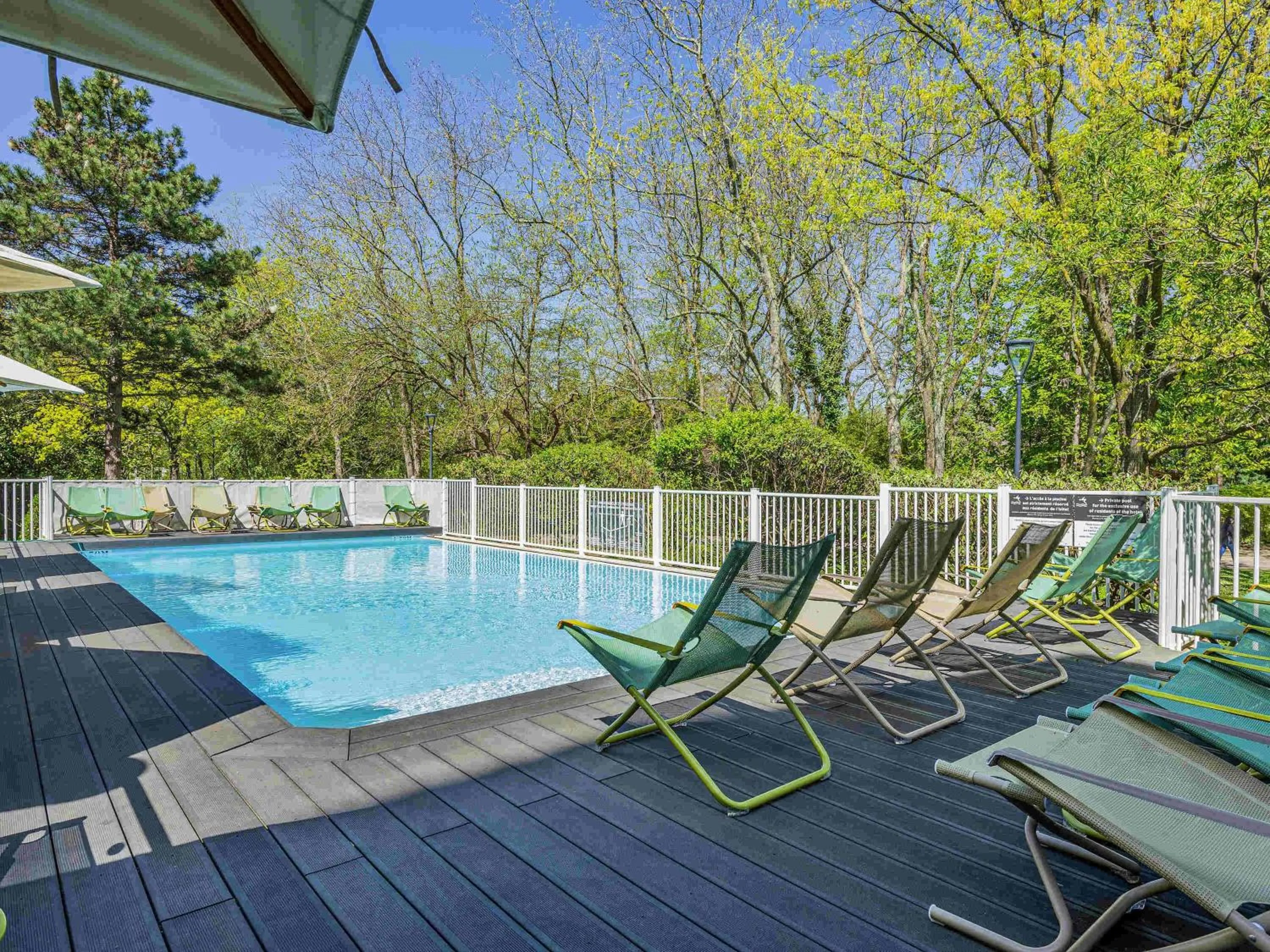 Pool view in Novotel Toulouse Centre Compans Caffarelli
