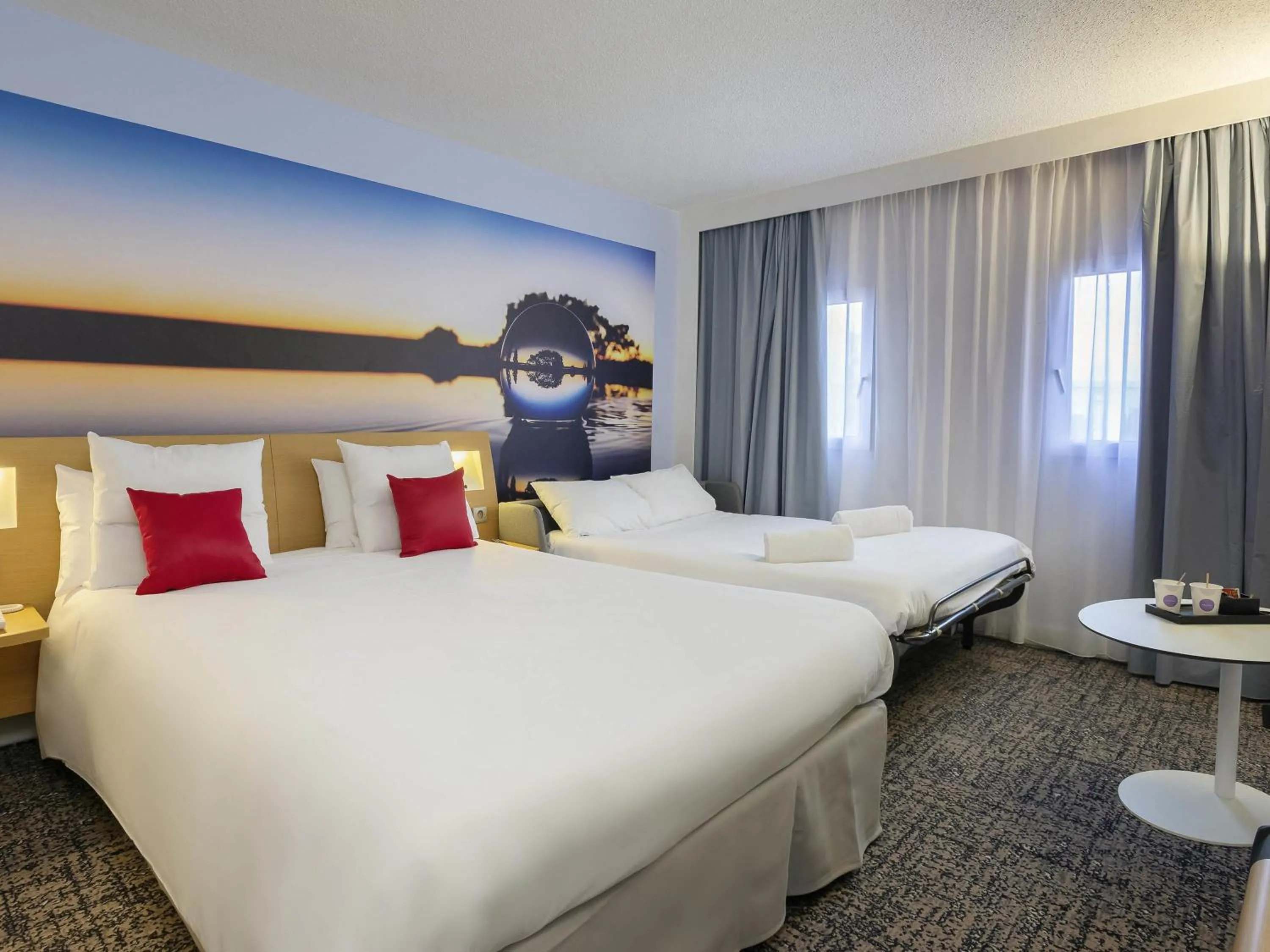 Bedroom, Bed in Novotel Toulouse Centre Compans Caffarelli