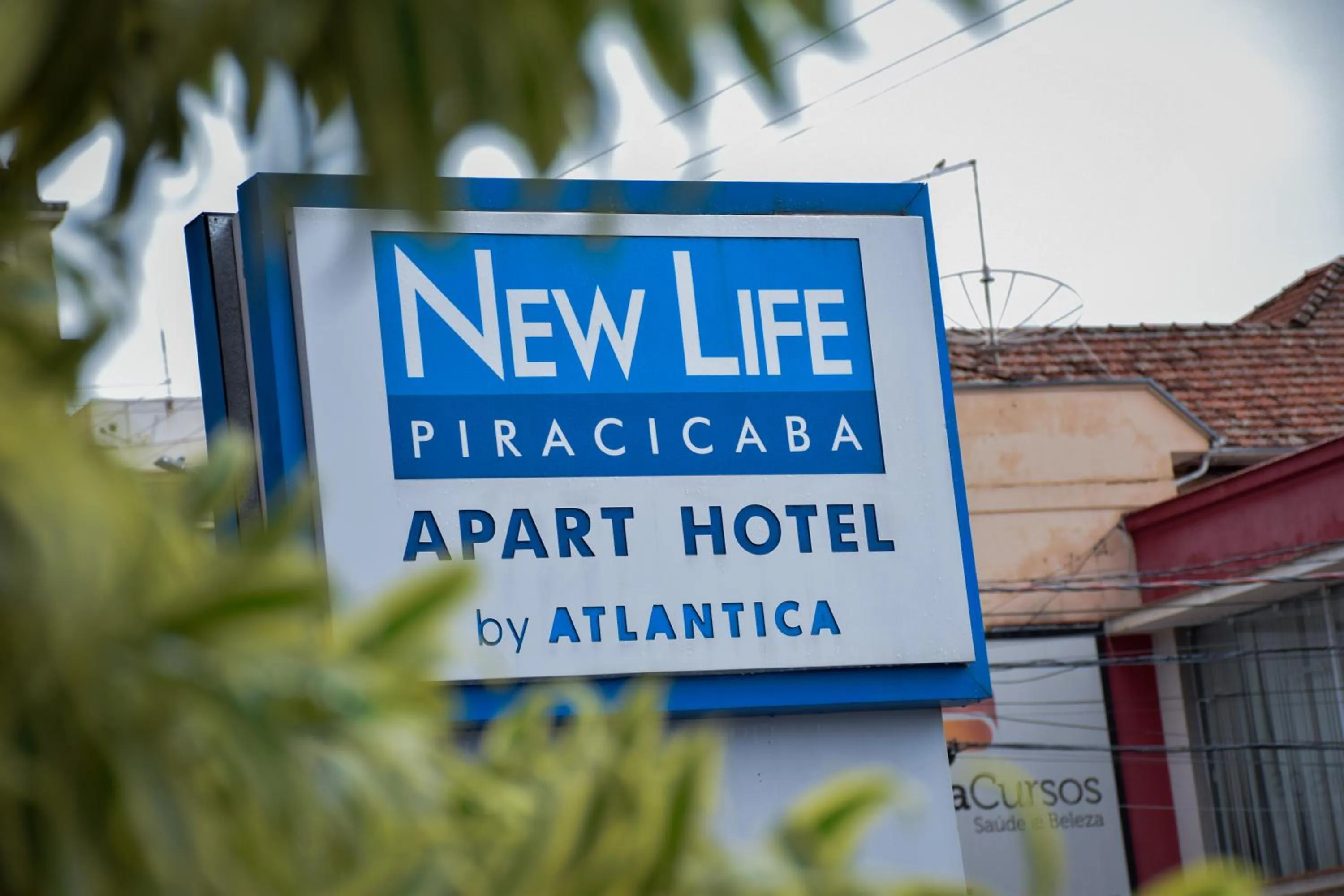 Property logo or sign in New Life Piracicaba by Atlantica