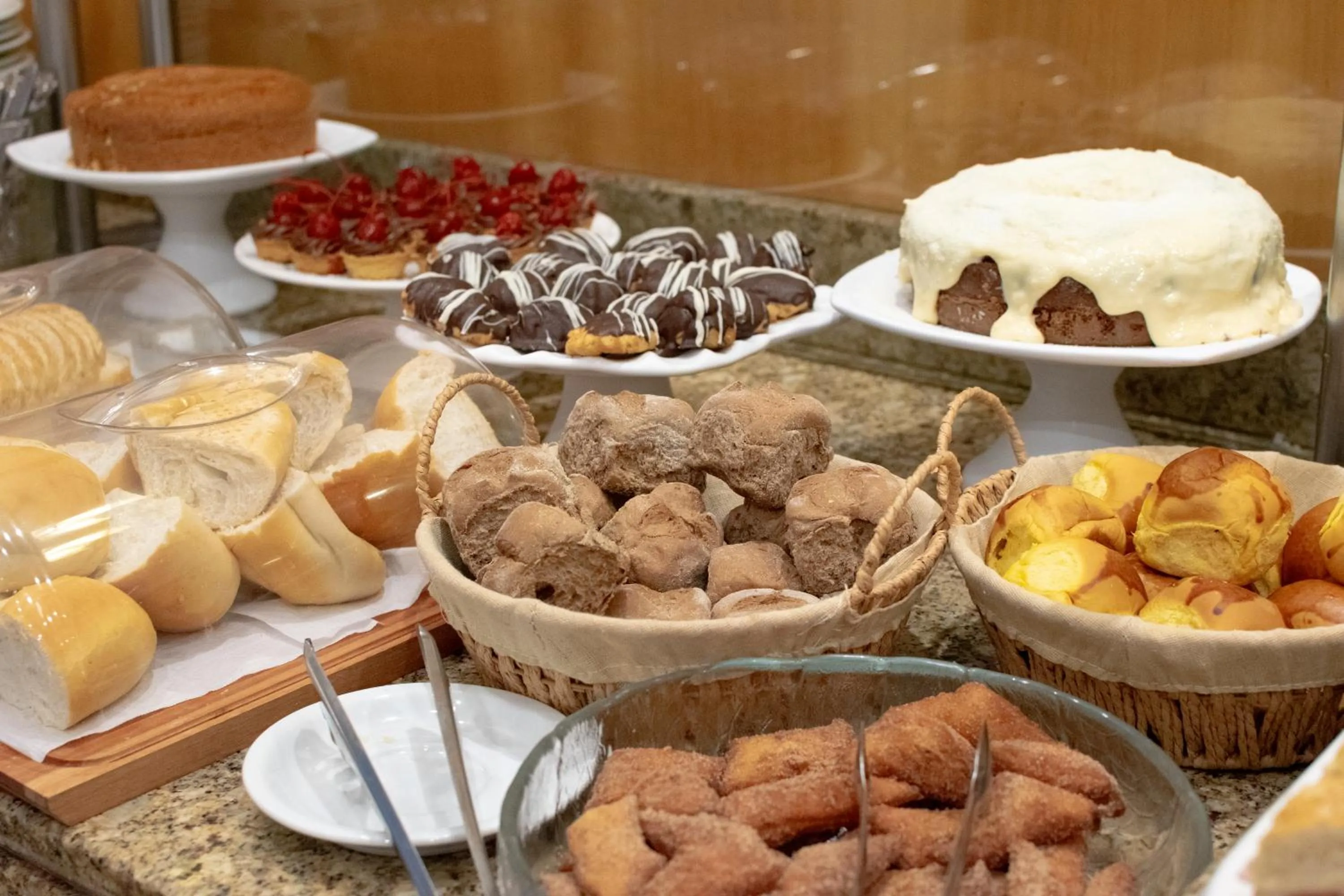 Buffet breakfast in New Life Piracicaba by Atlantica