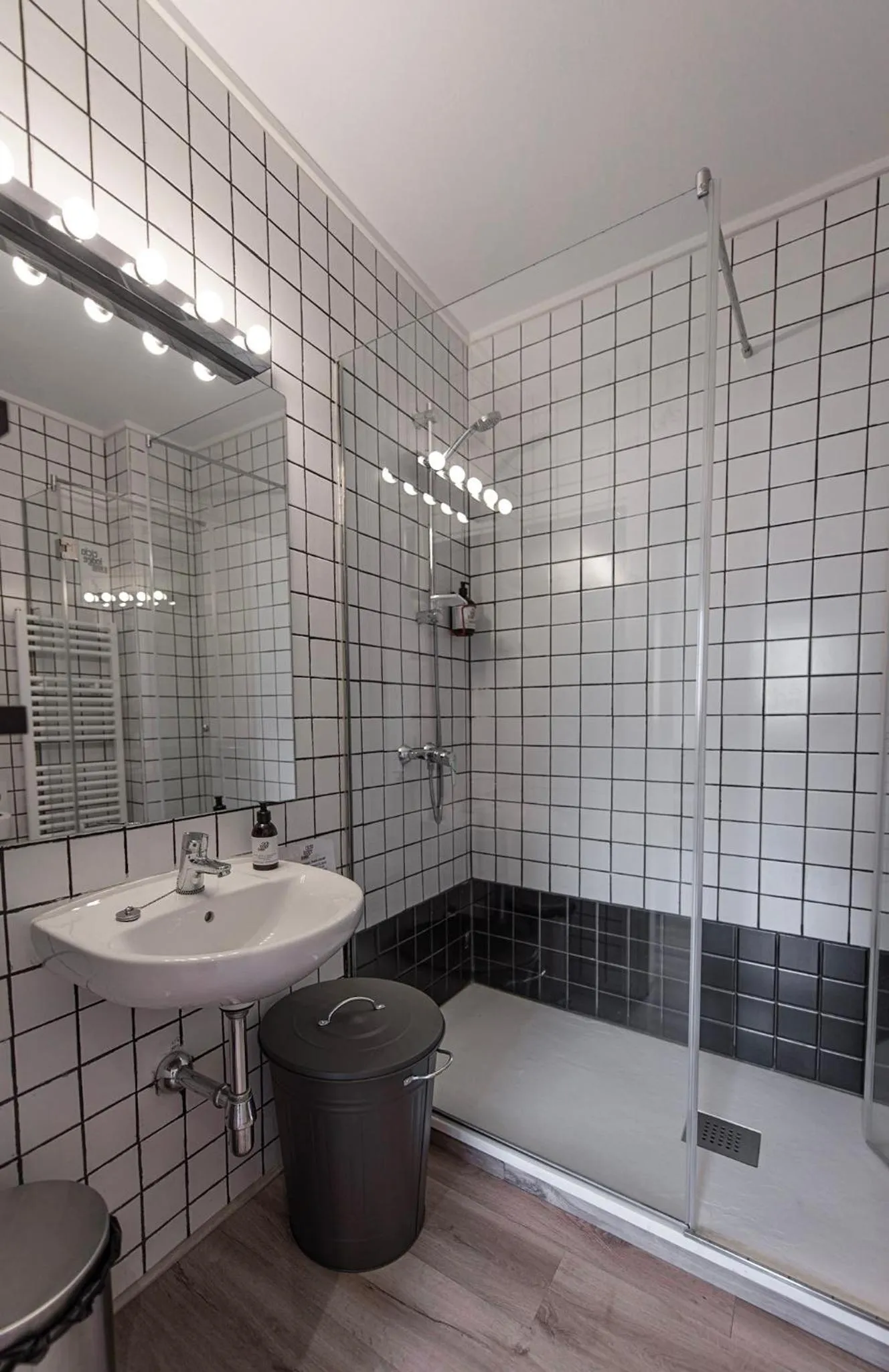 Bathroom in CicloLodge