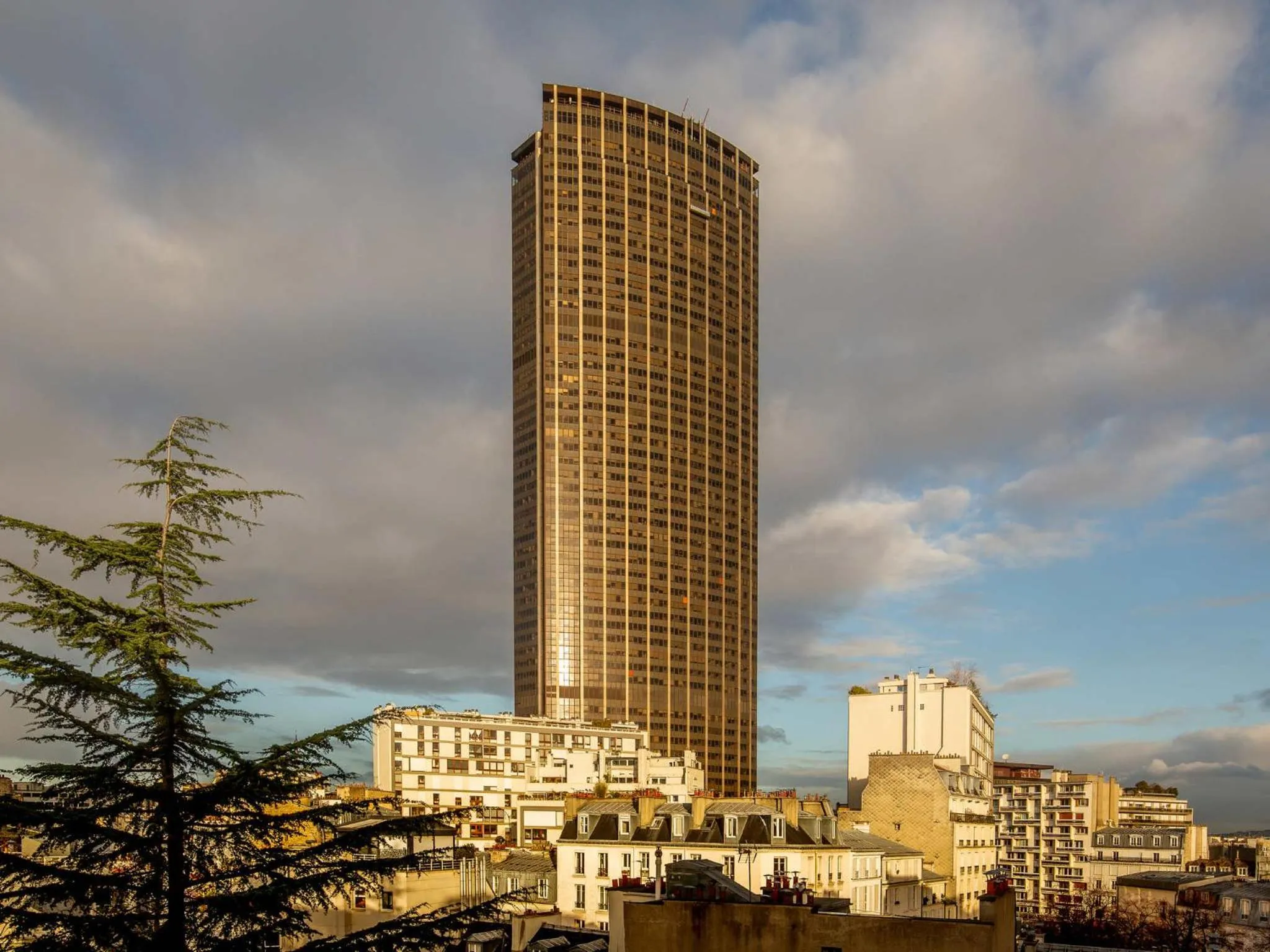 Nearby landmark in Novotel Paris Centre Gare Montparnasse