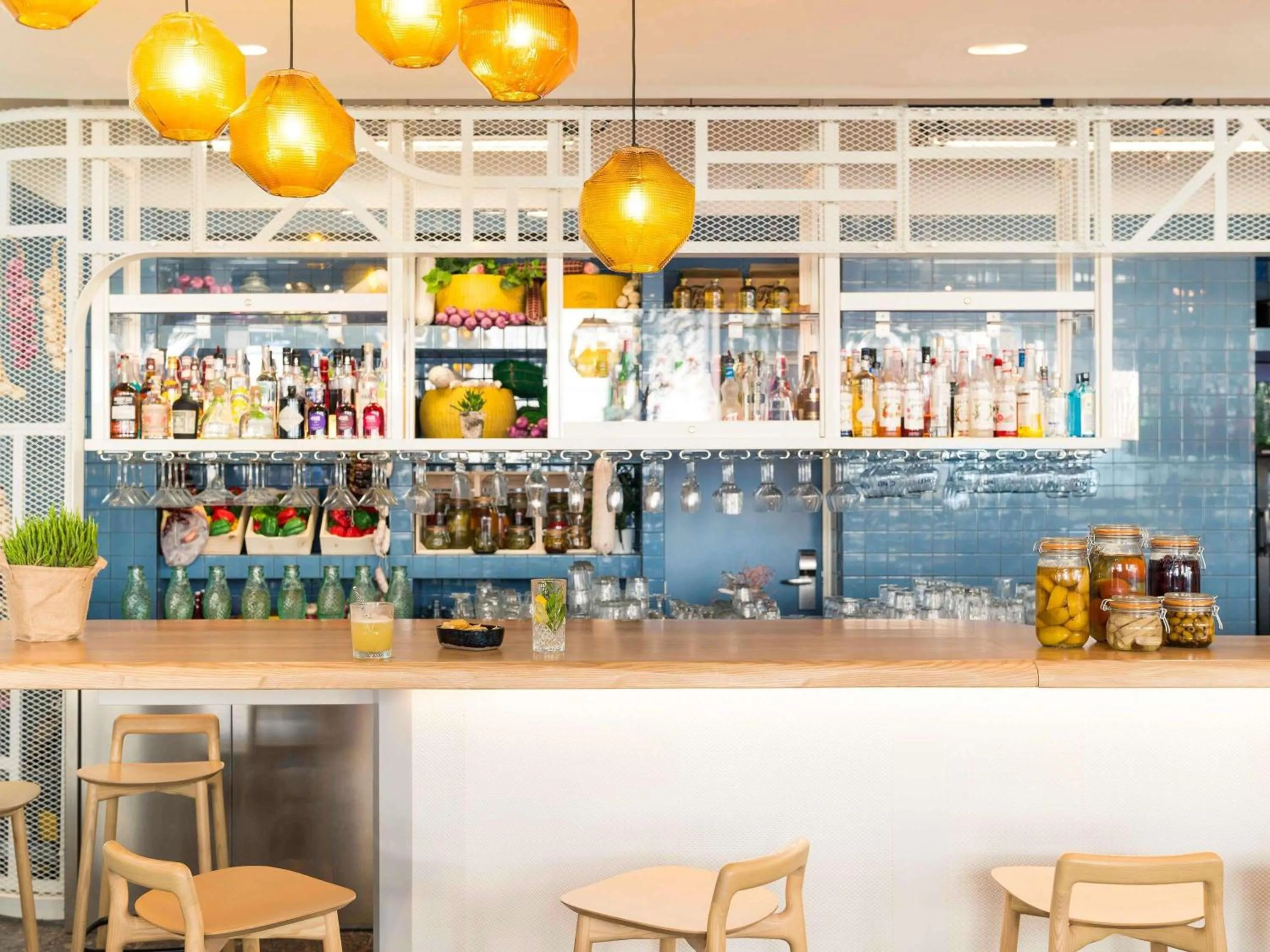 Lounge or bar in Novotel Paris Centre Gare Montparnasse