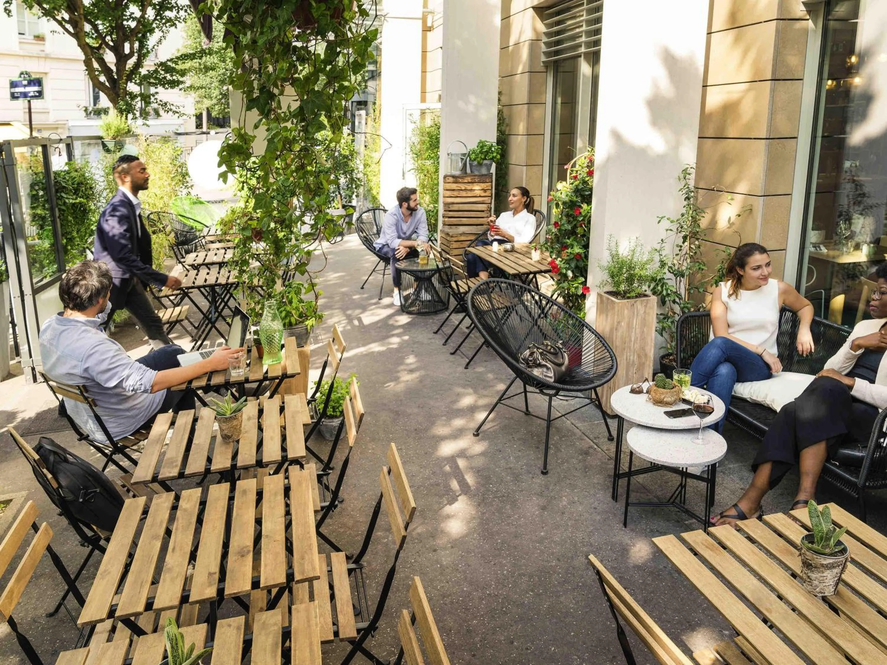 Restaurant/places to eat in Novotel Paris Centre Gare Montparnasse