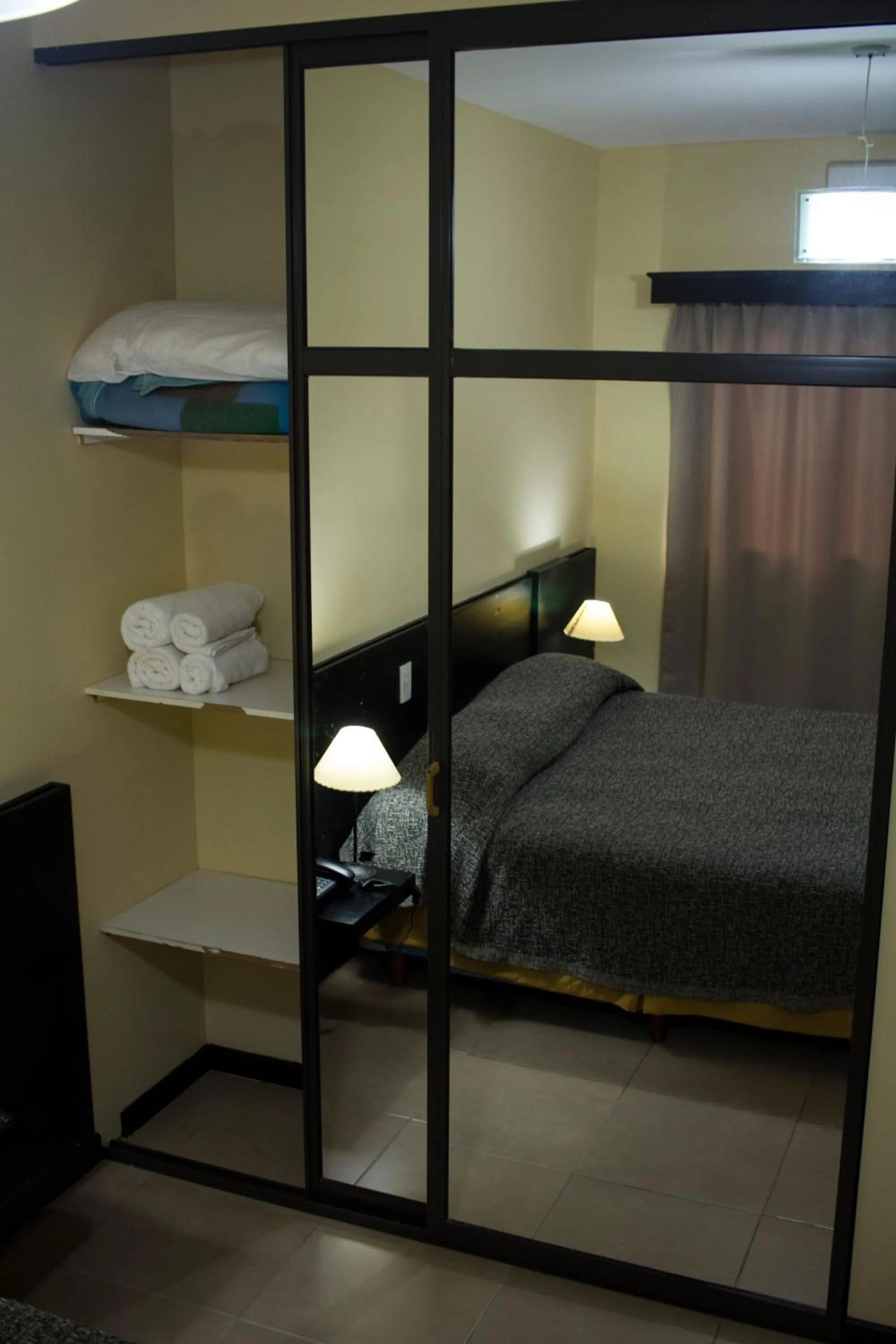 wardrobe, Bed in Hotel El Libertador