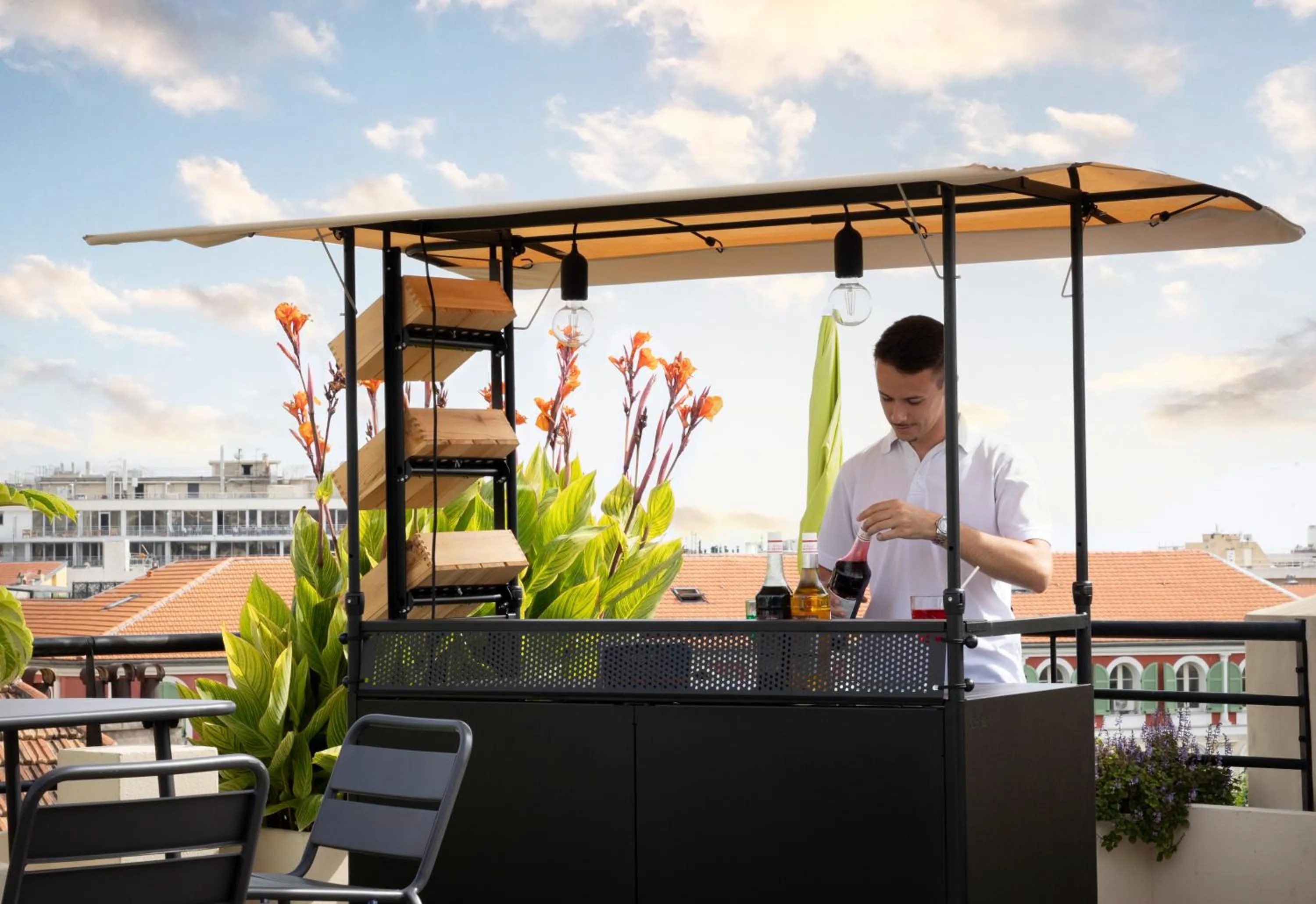 Patio in Mercure Nice Centre Grimaldi