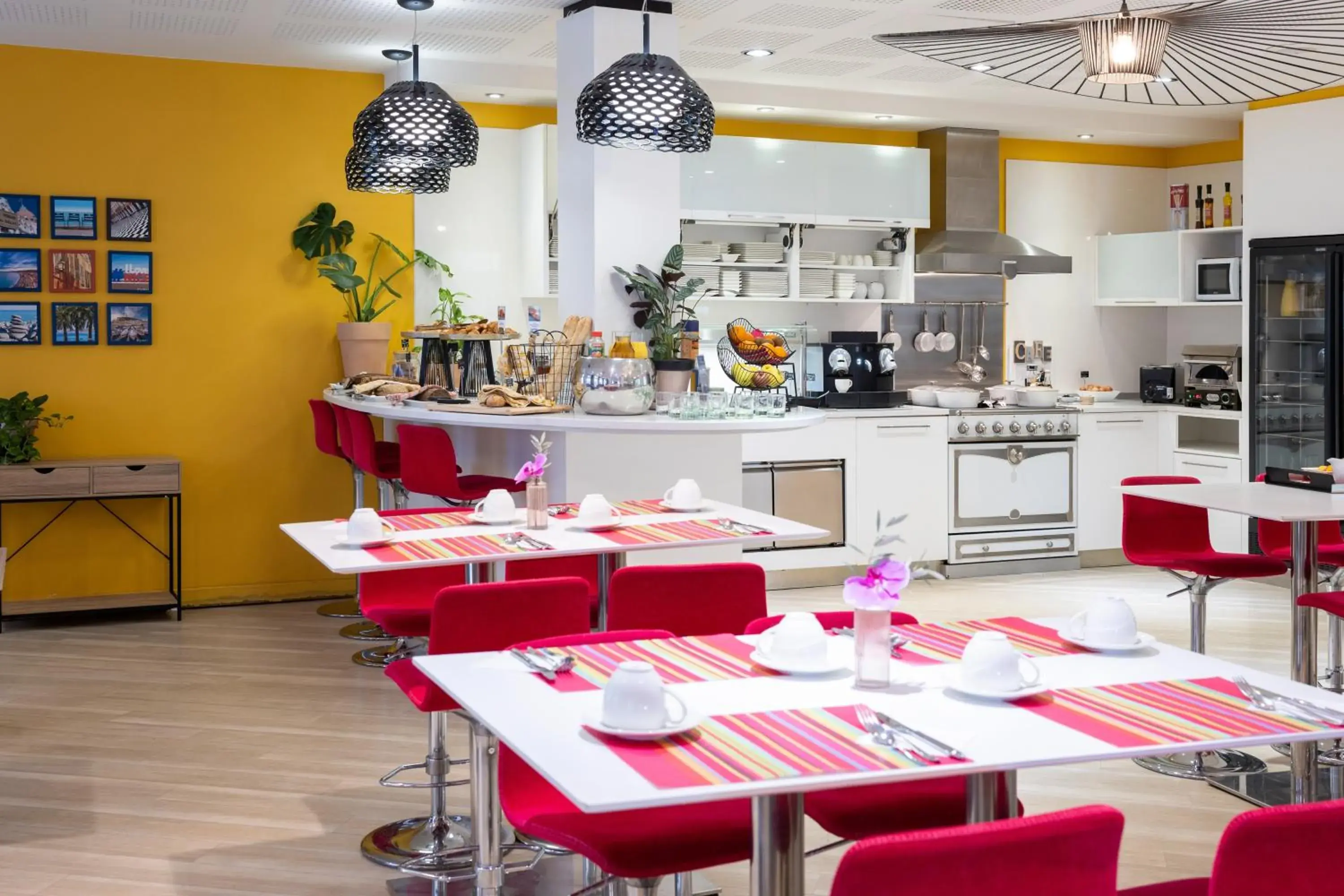 Breakfast in Mercure Nice Centre Grimaldi Breakfast in Mercure Nice Centre Grimaldi