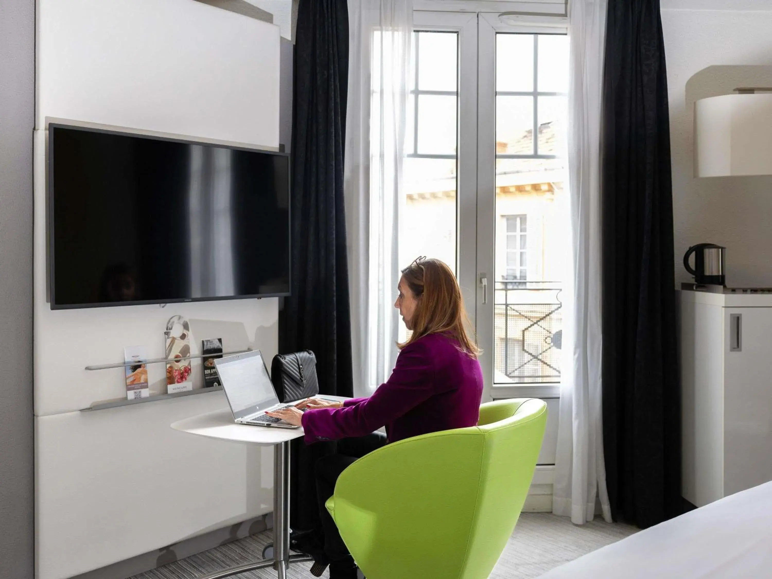 Bedroom in Mercure Nice Centre Grimaldi Bedroom in Mercure Nice Centre Grimaldi