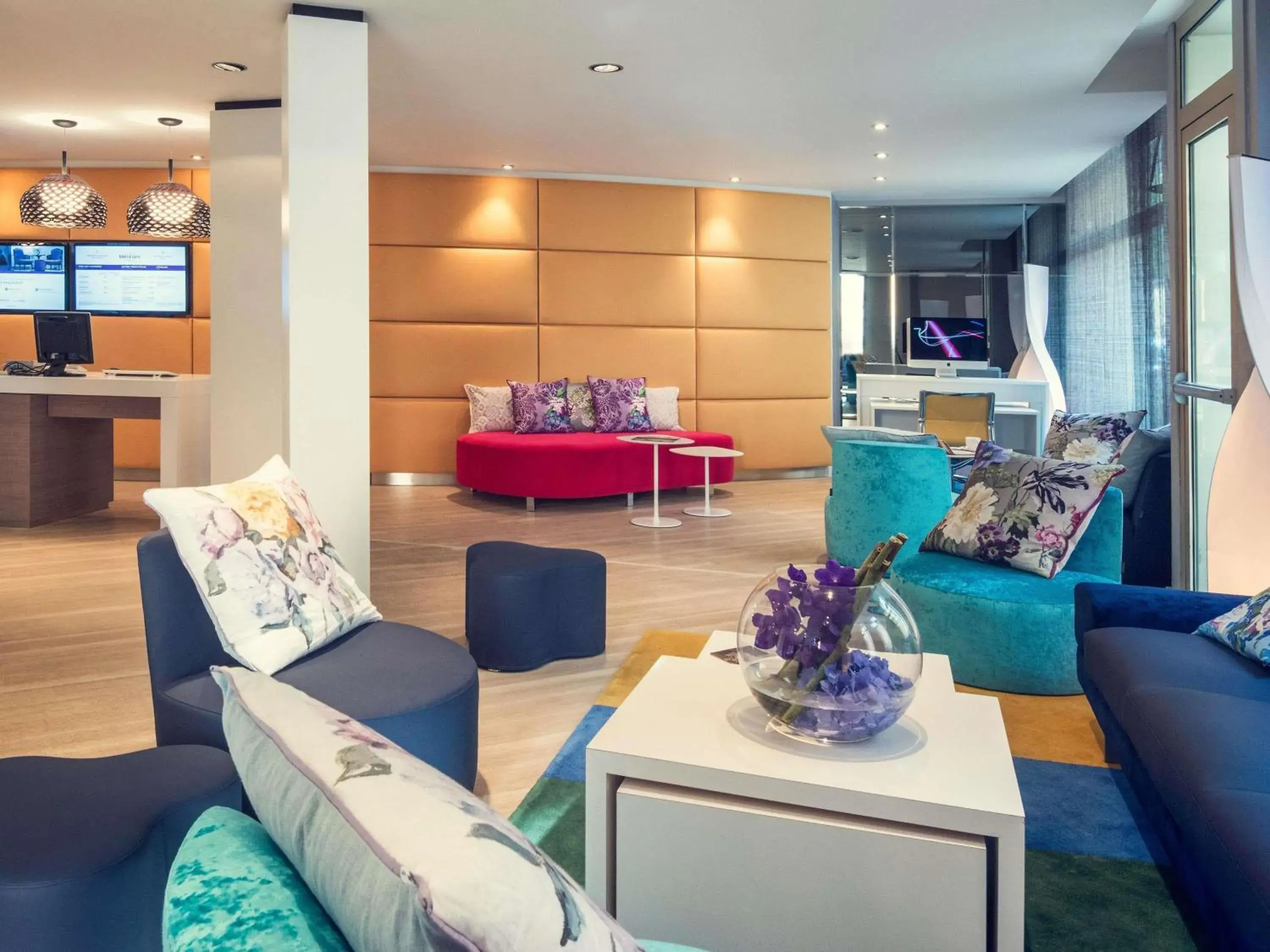 Property building in Mercure Nice Centre Grimaldi Property building in Mercure Nice Centre Grimaldi