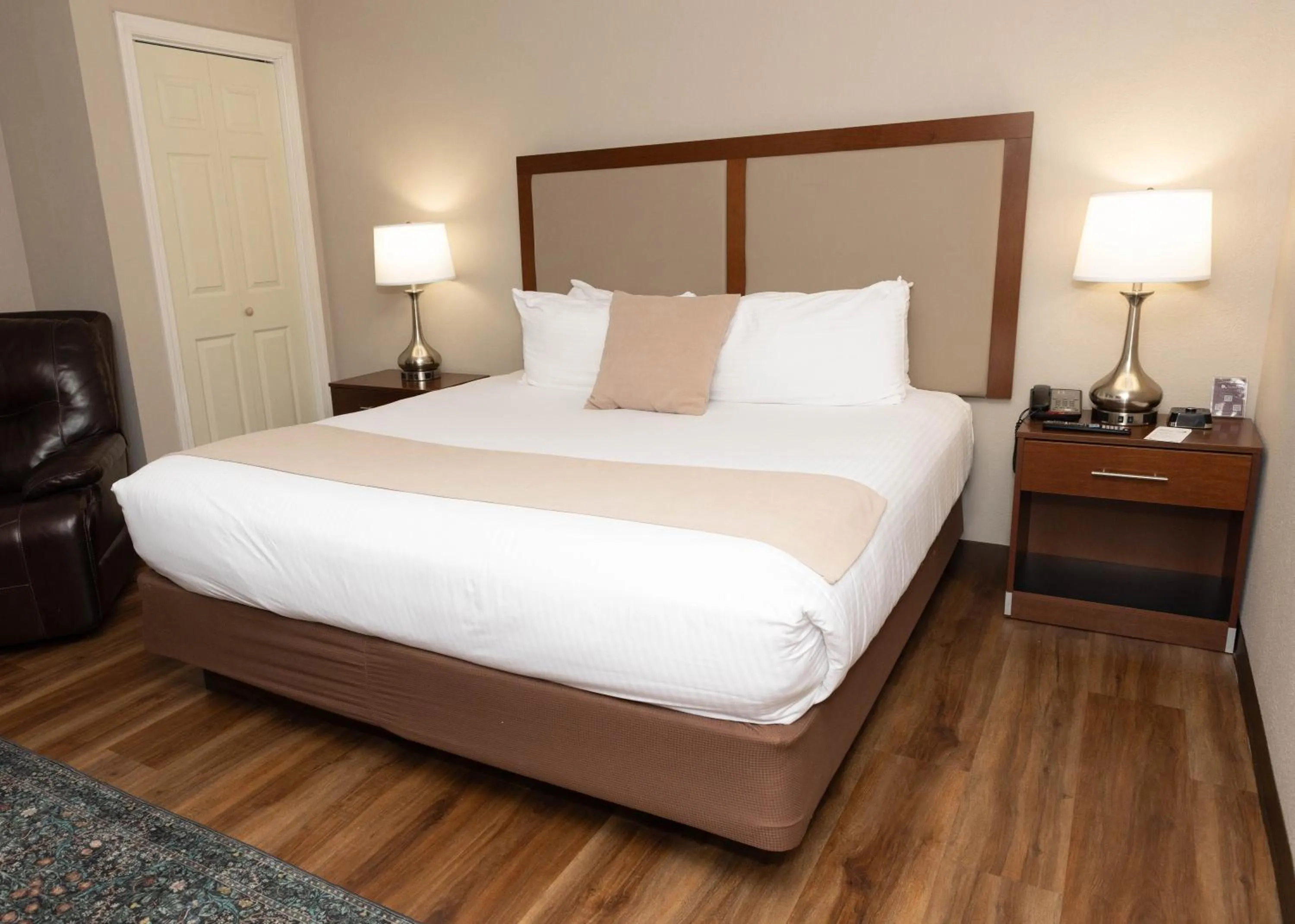 Bed in D. Hotel Suites & Spa