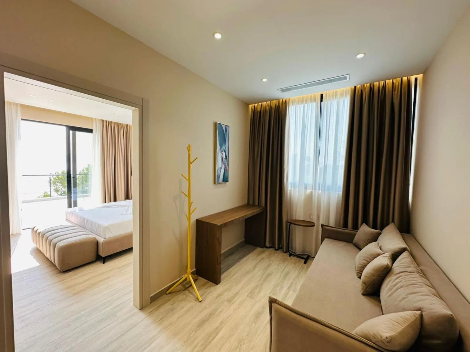 Photo of the whole room, Bed in Hotel Roalb