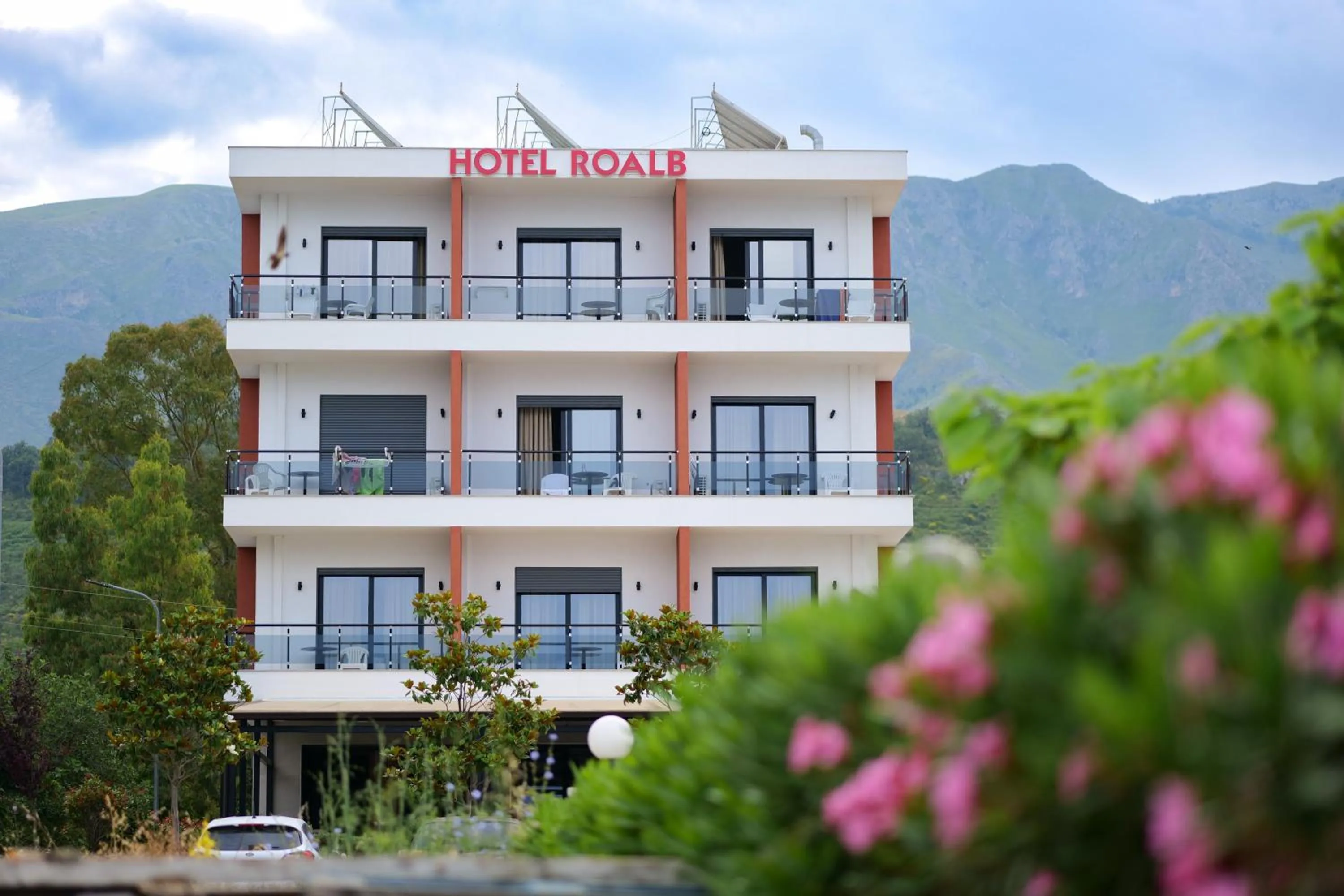 Property building in Hotel Roalb