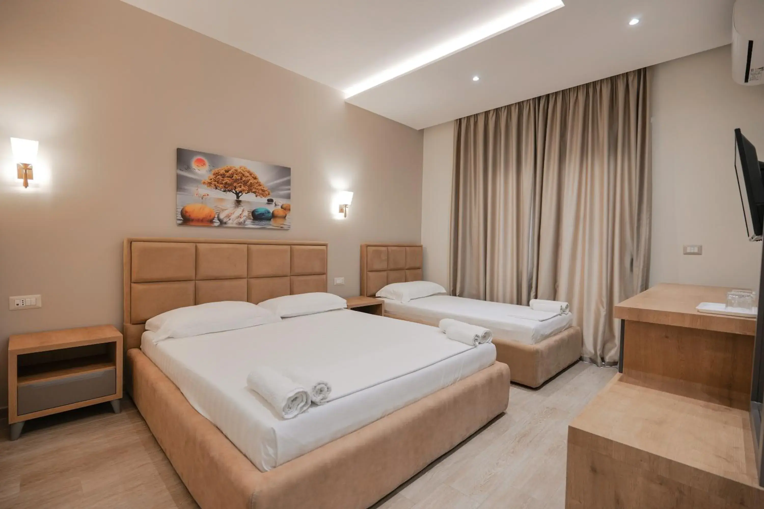 Triple Room with Sea View in Hotel Roalb Triple Room with Sea View in Hotel Roalb