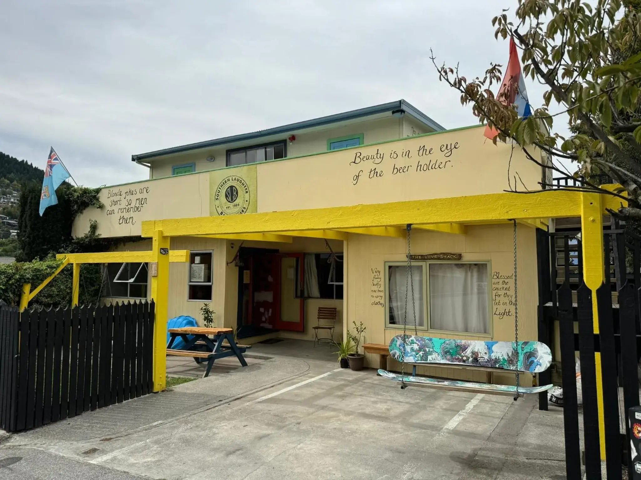 Property building in Southern Laughter Backpackers Property building in Southern Laughter Backpackers