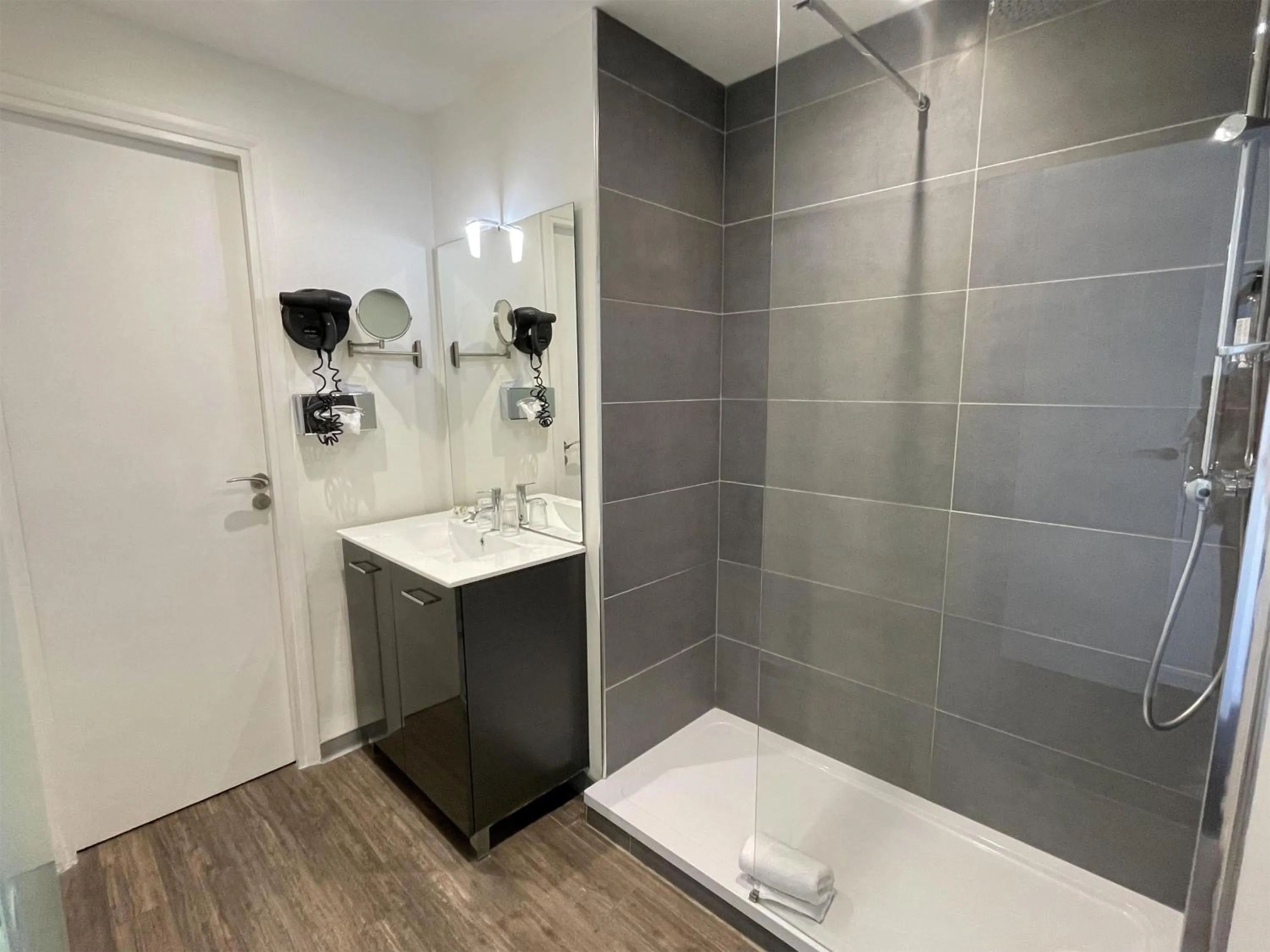 Bathroom in Best Western ARThotel