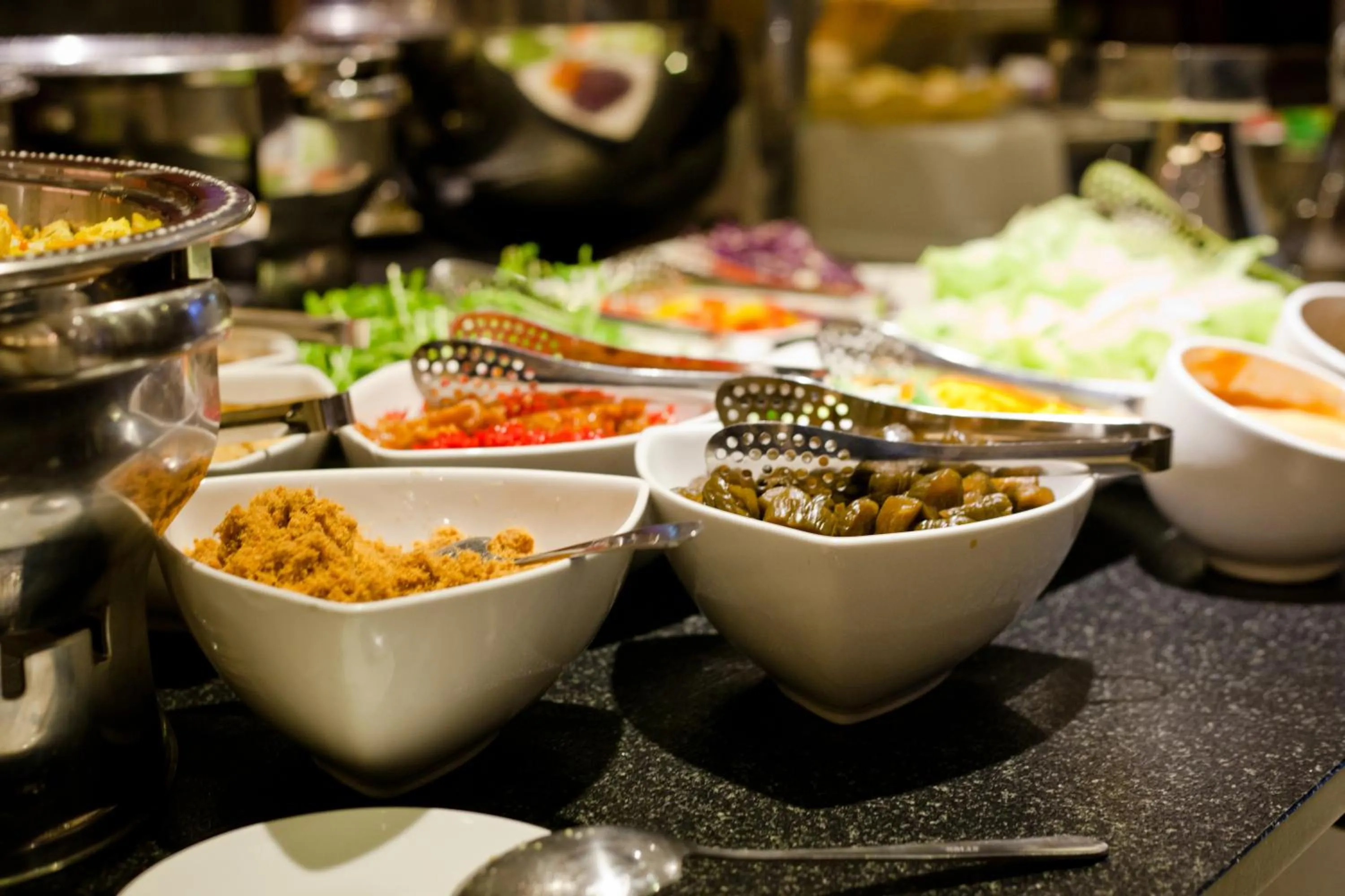 Restaurant/places to eat in East Town 26 Hotel