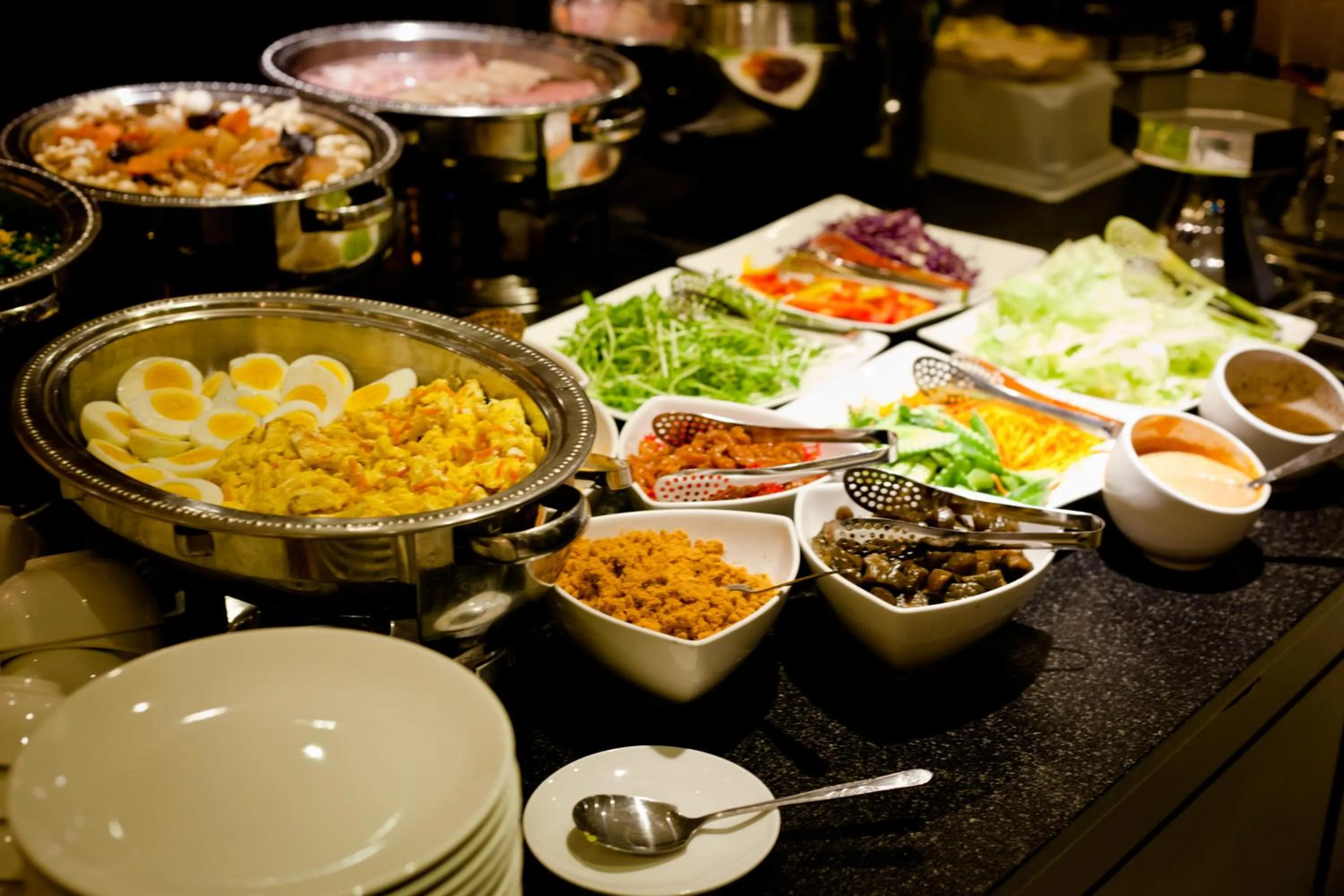 Restaurant/places to eat in East Town 26 Hotel