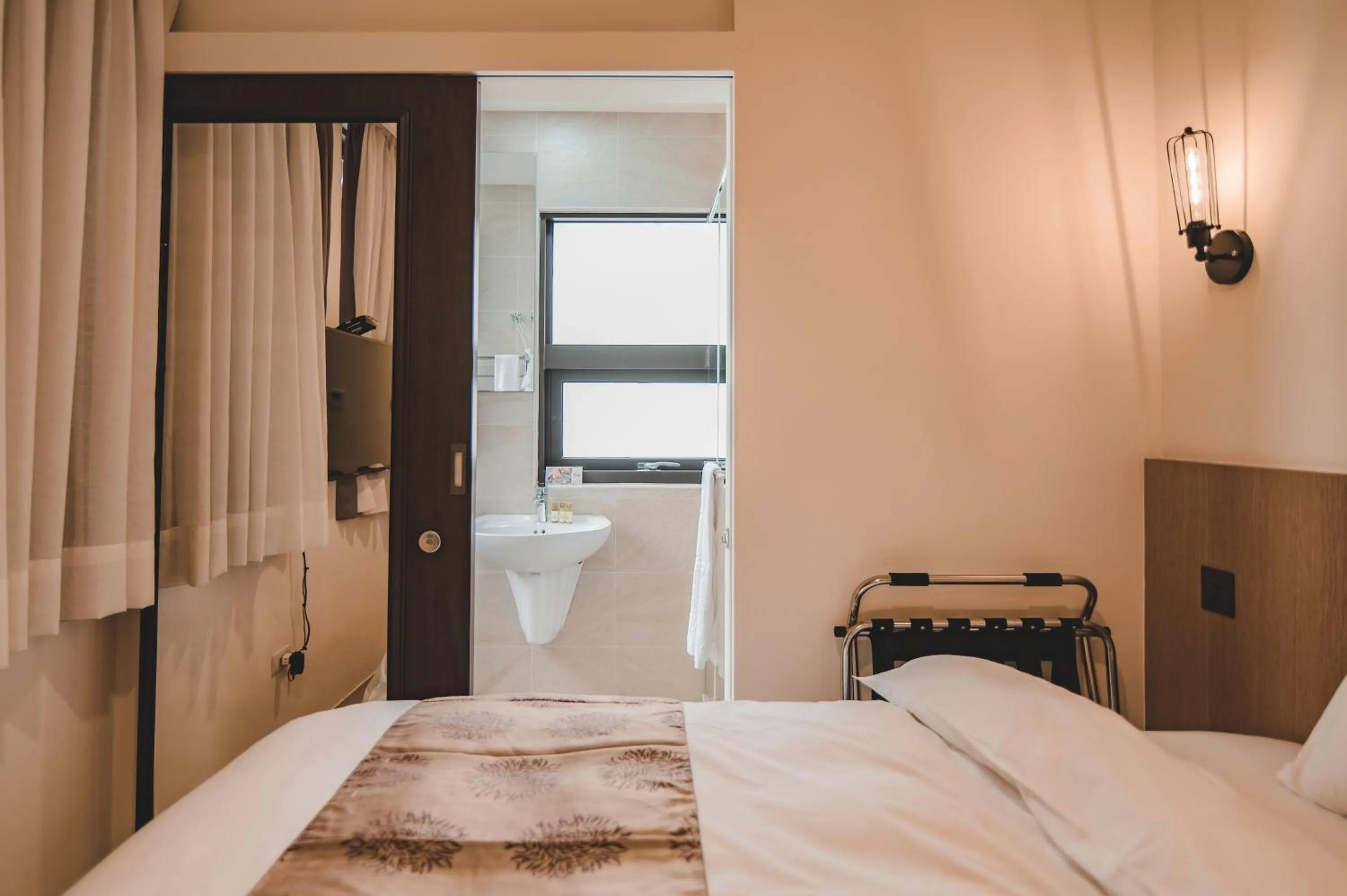 Bed in East Town 26 Hotel