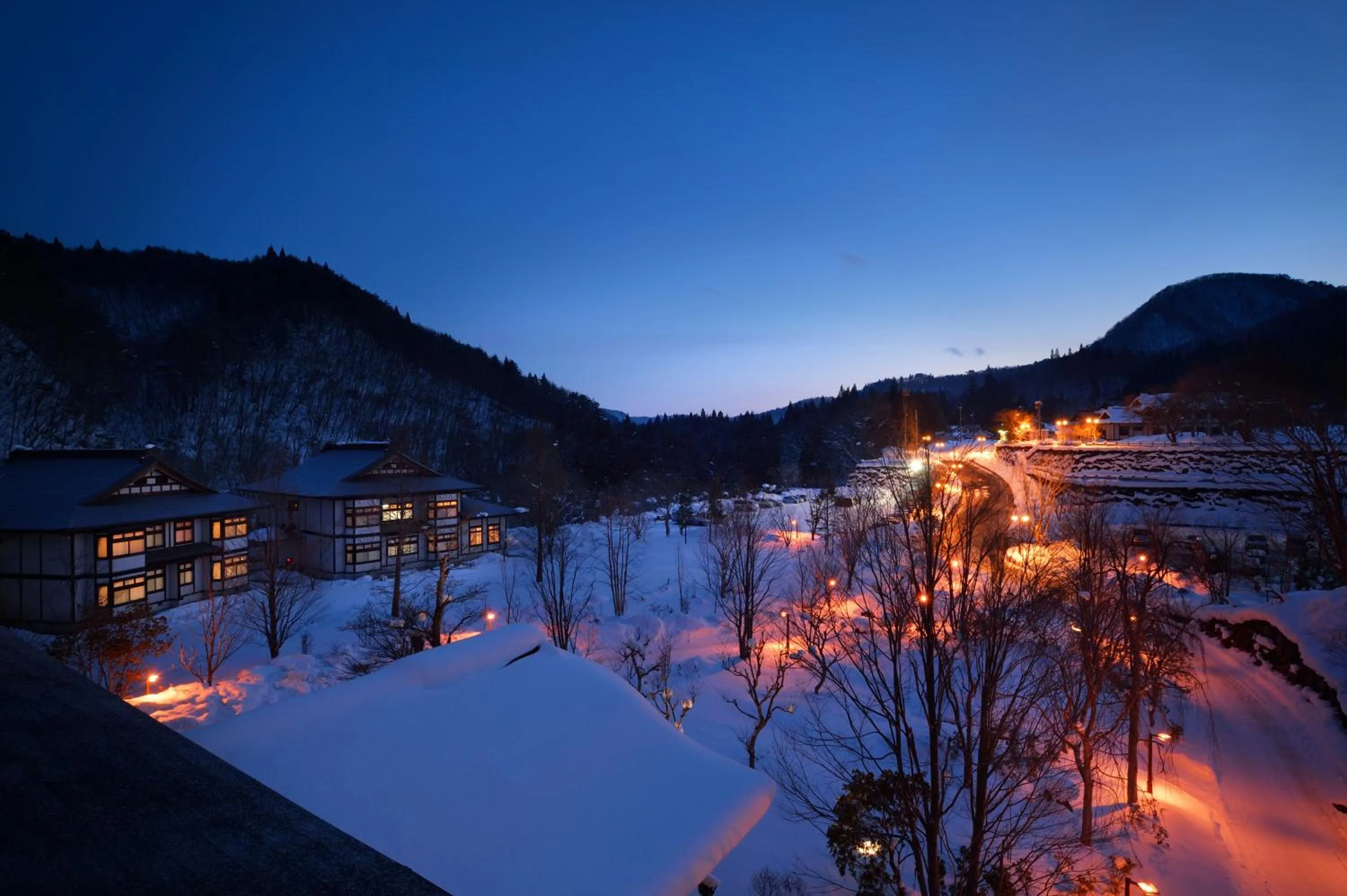 Property building in Yukaen