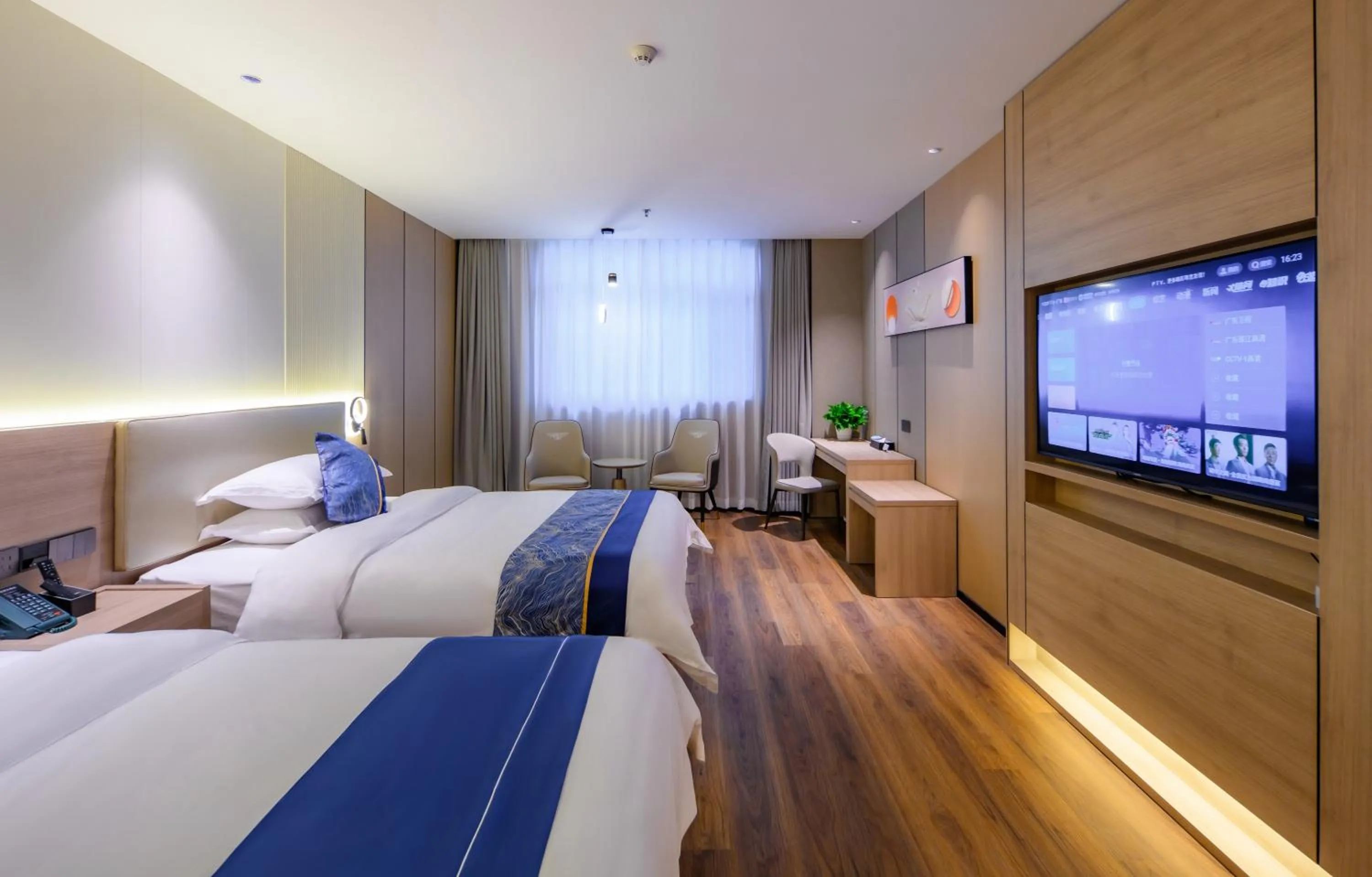 Photo of the whole room, Bed in Shanshui S Hotel