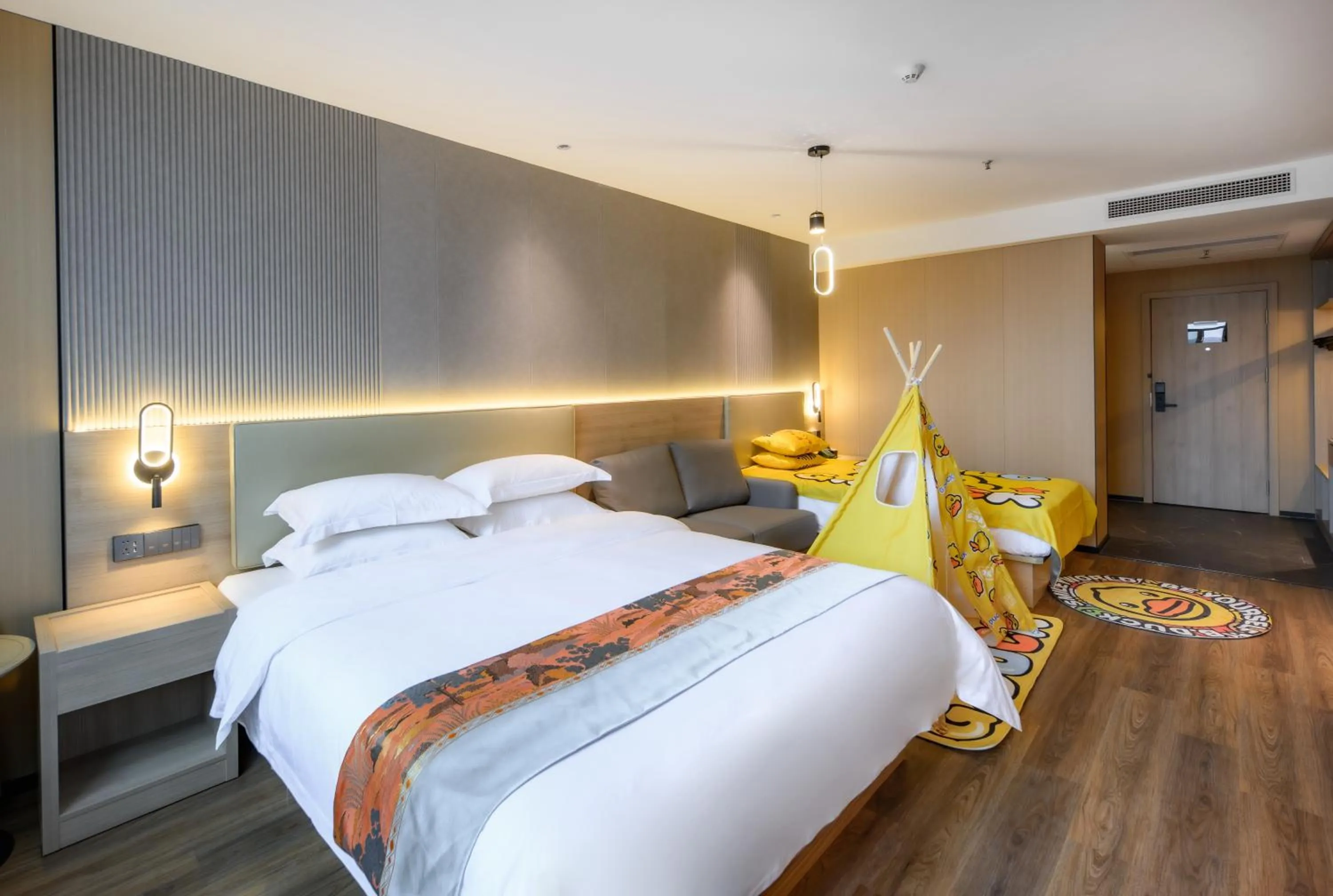 Bed in Shanshui S Hotel