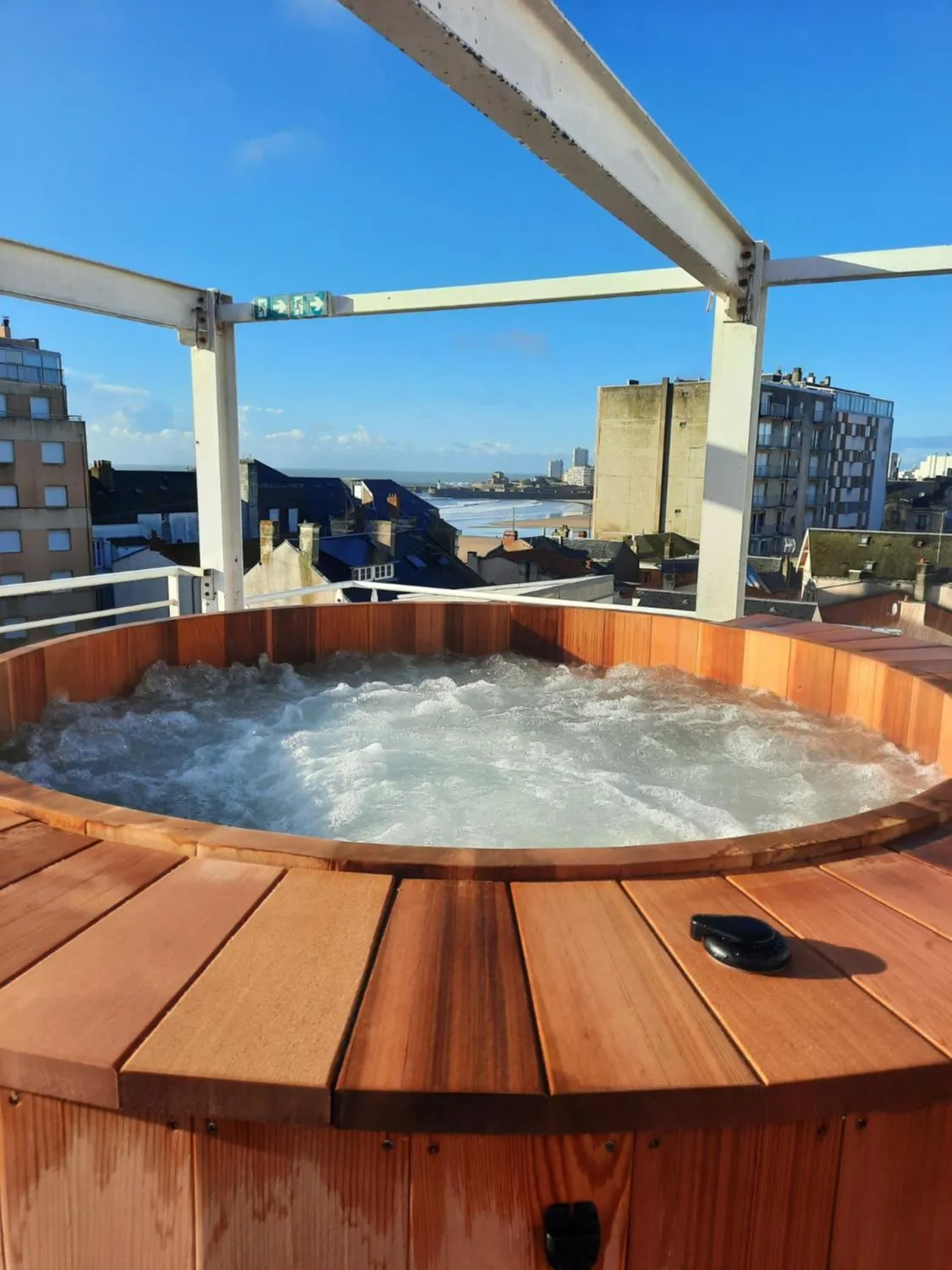 Logis - Hôtel Arc en Ciel et SPA Les Sables d'Olonne