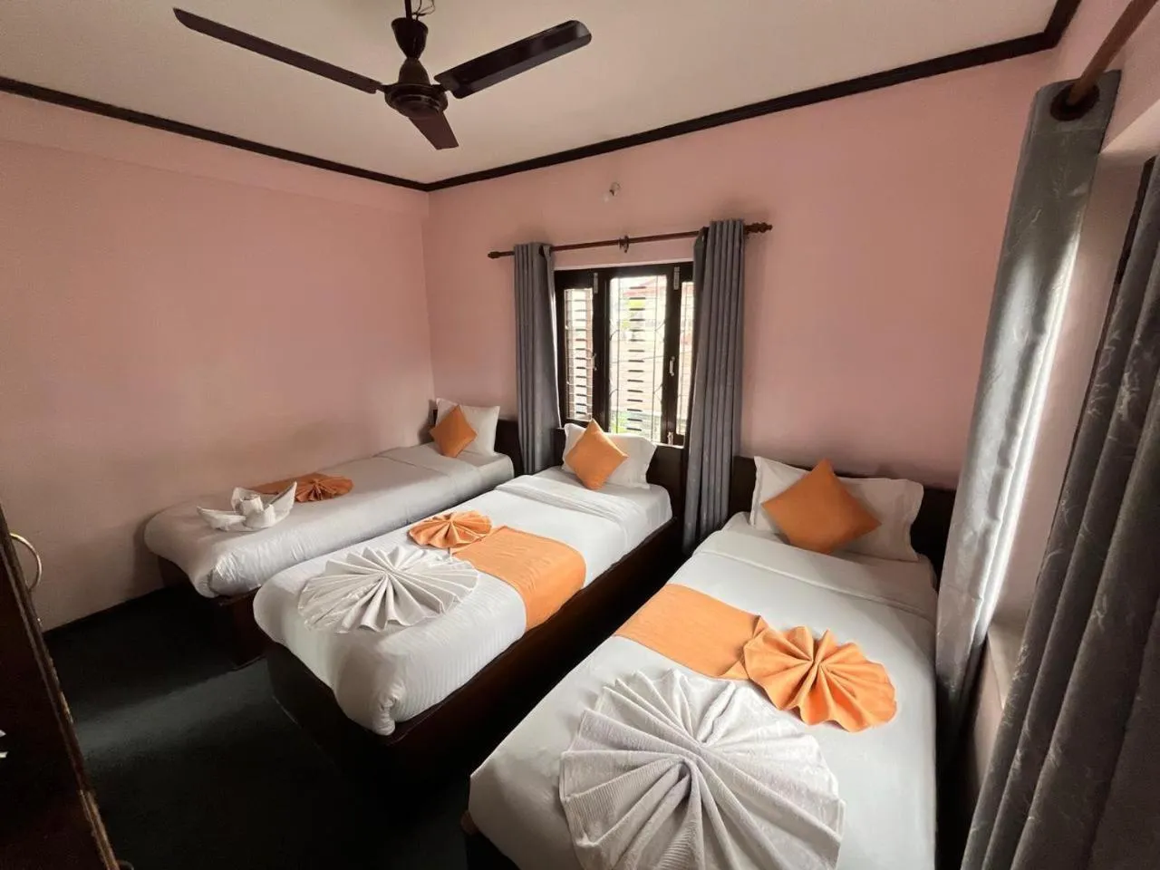 Bed in Hotel Travel Inn