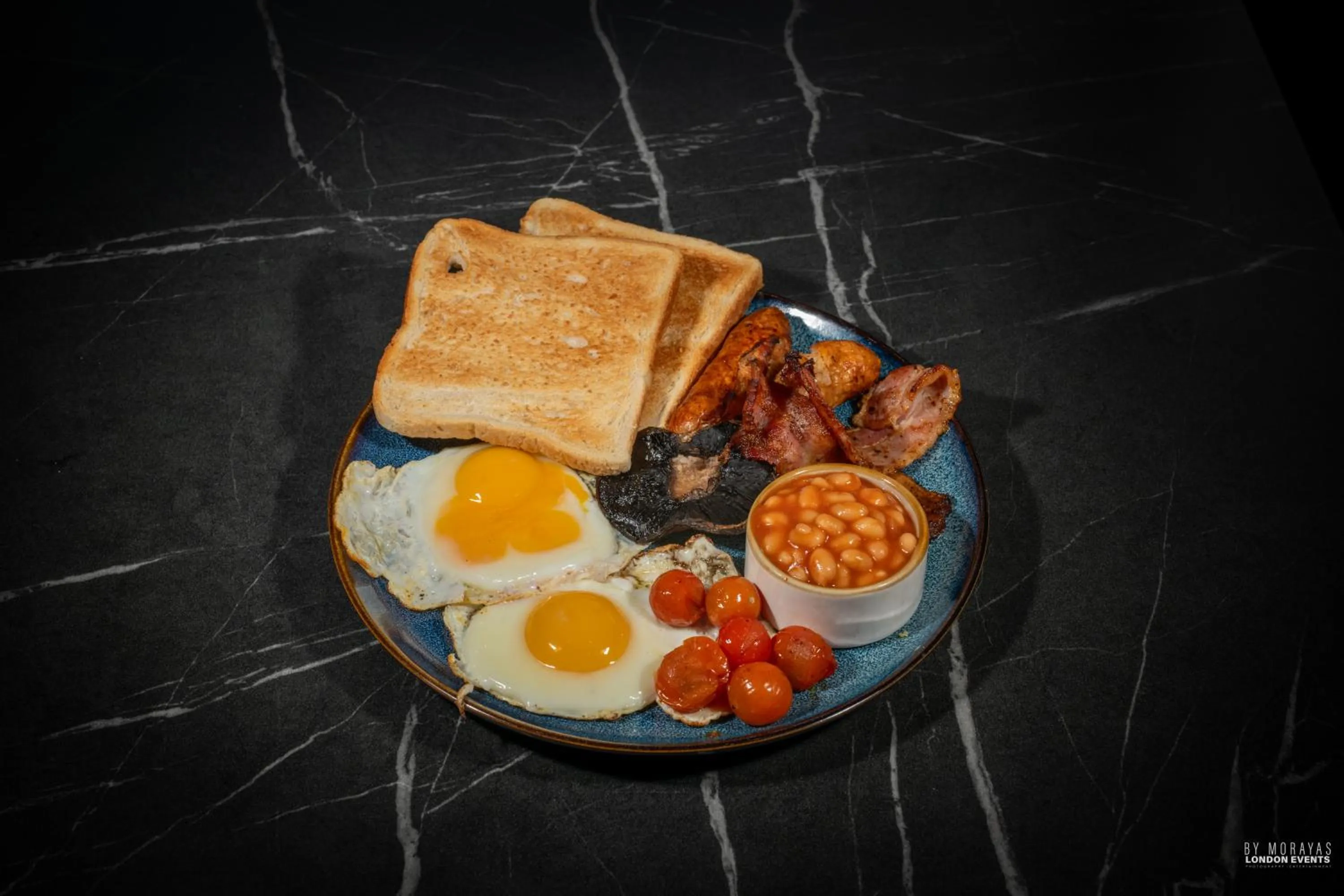 Restaurant/places to eat in The Watling Inn