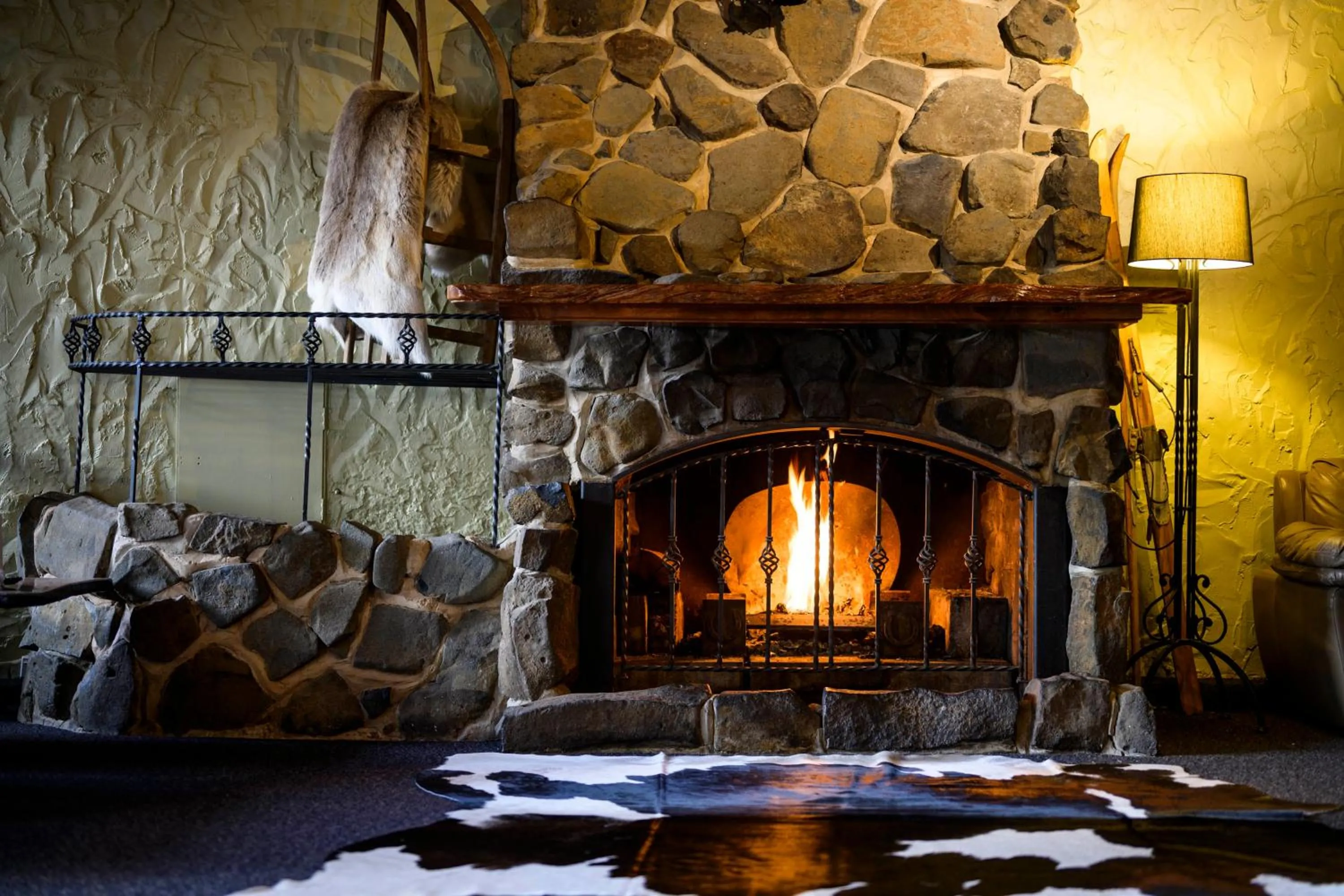 flat iron in Falls Creek Hotel