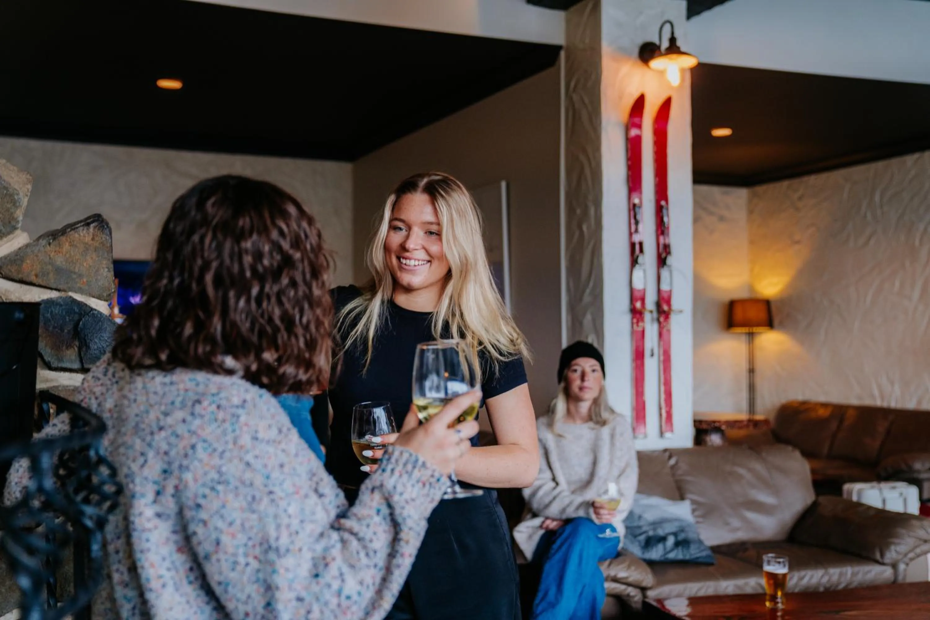 Lounge or bar in Falls Creek Hotel