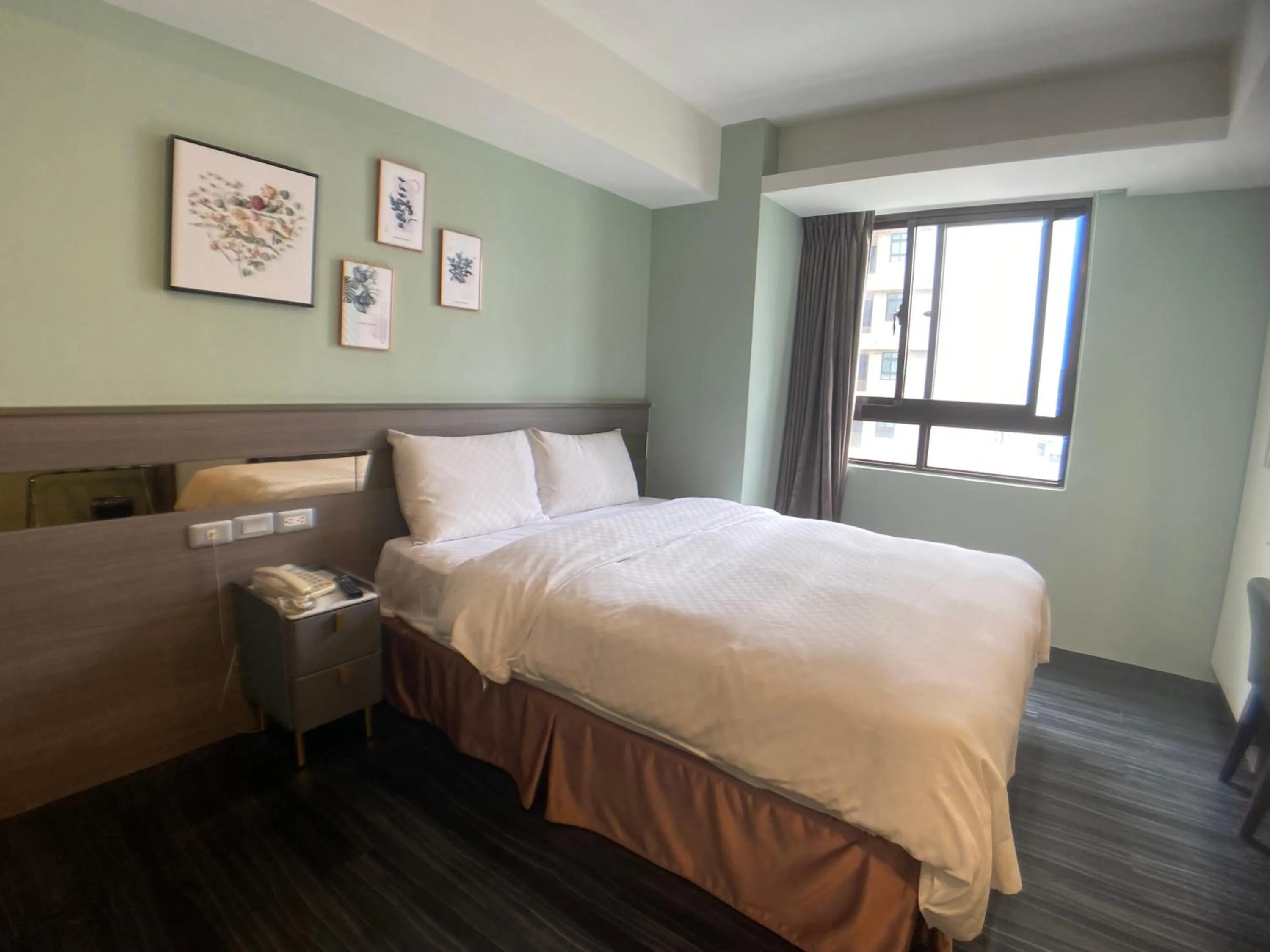 Bedroom, Bed in Taichung Saint Hotel