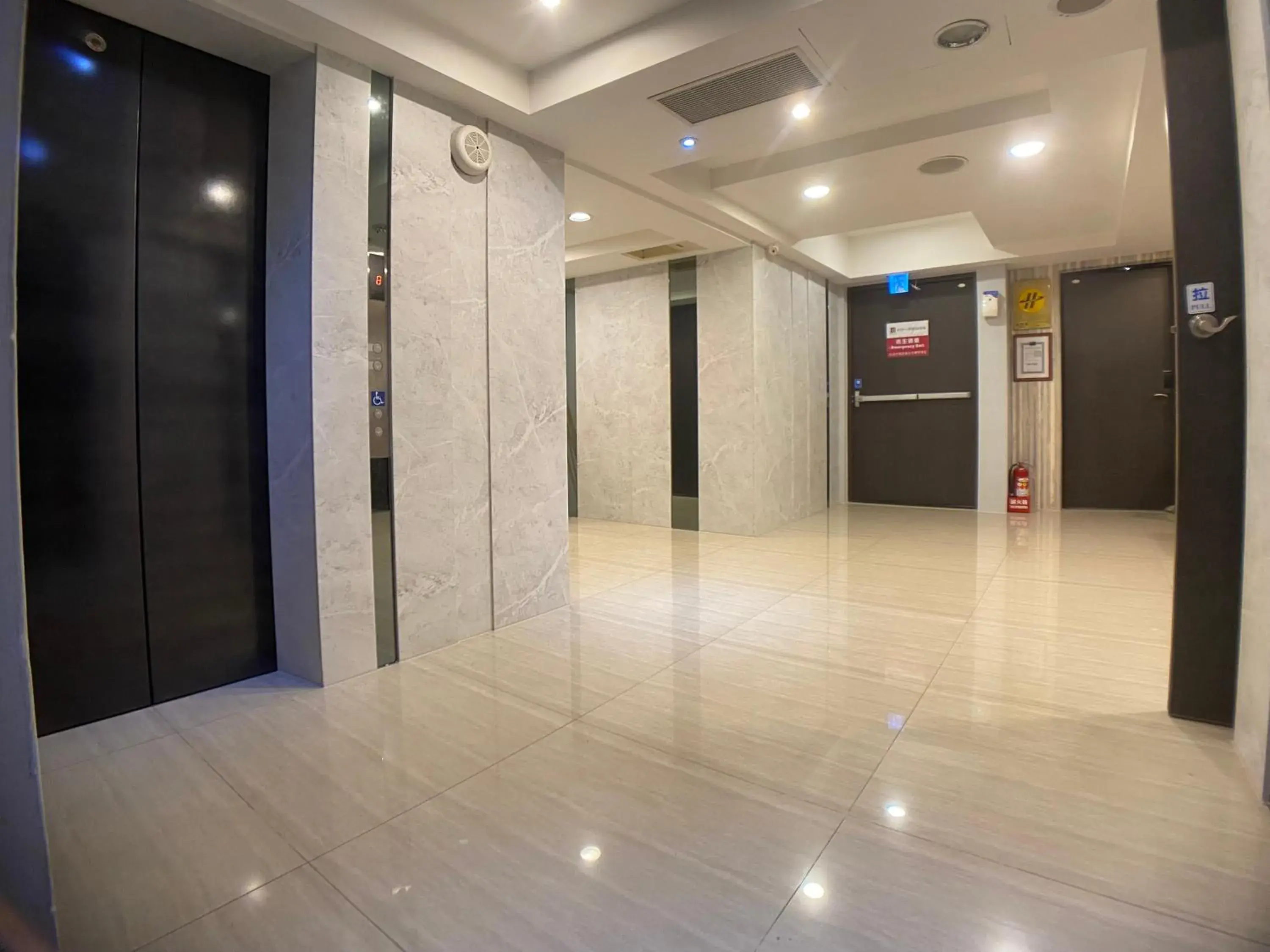 Property building in Taichung Saint Hotel Property building in Taichung Saint Hotel