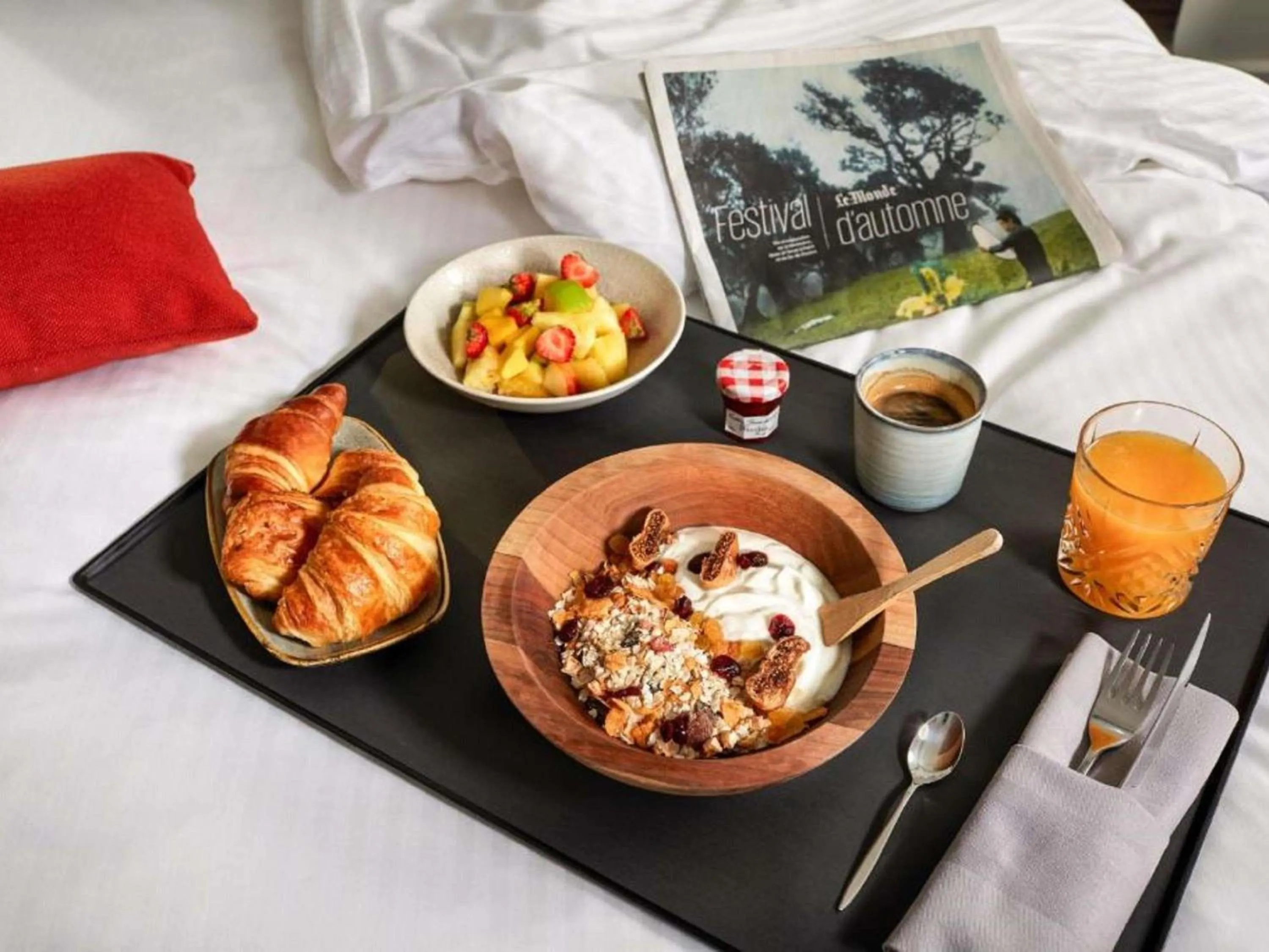 Breakfast in Hotel Mercure Parc du Coudray - Barbizon