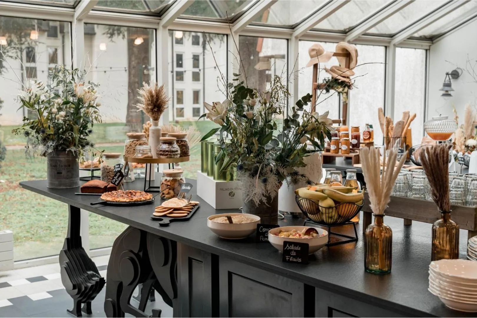 Breakfast in Hotel Mercure Parc du Coudray - Barbizon