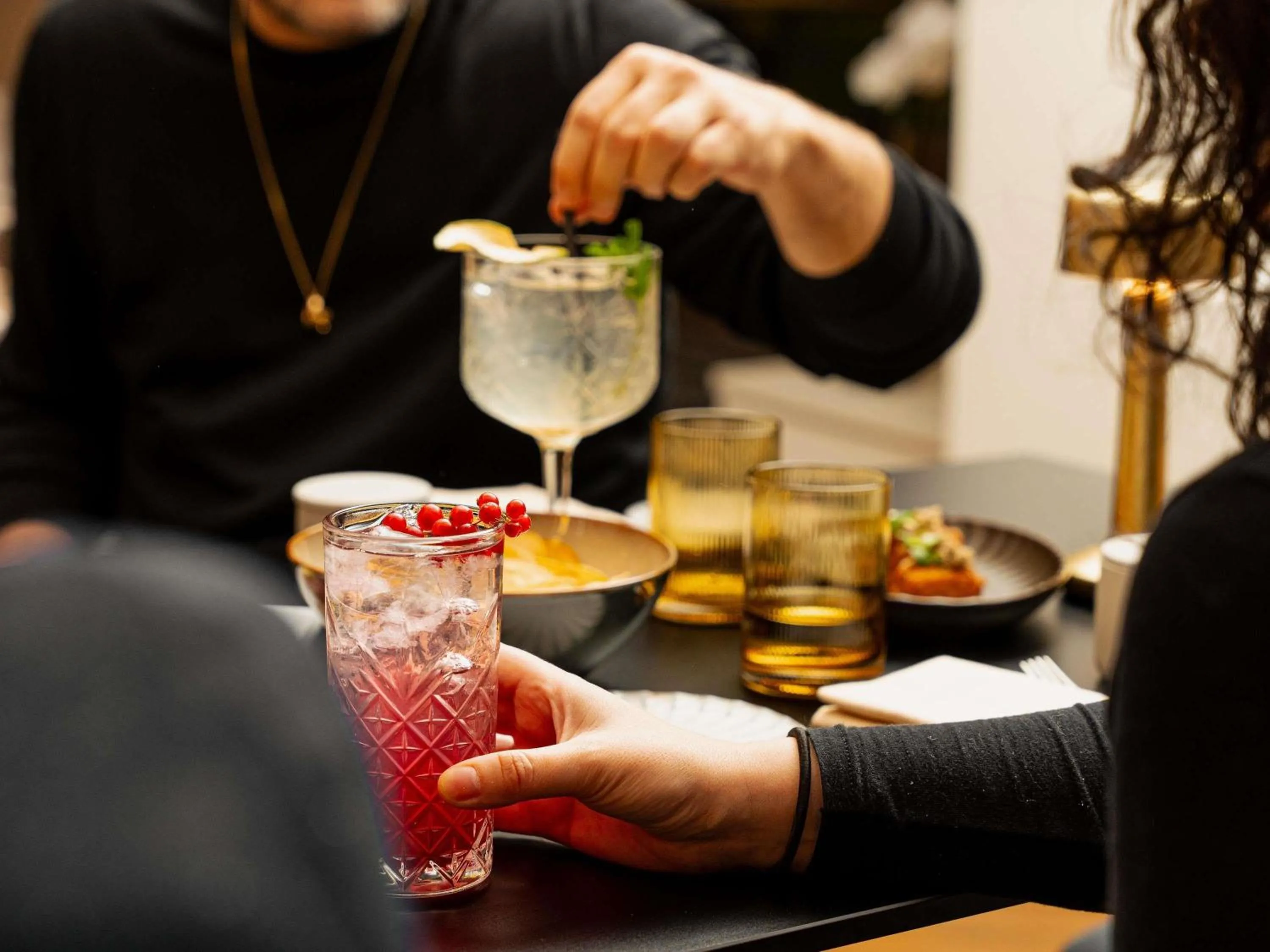 Lounge or bar in Hotel Mercure Parc du Coudray - Barbizon