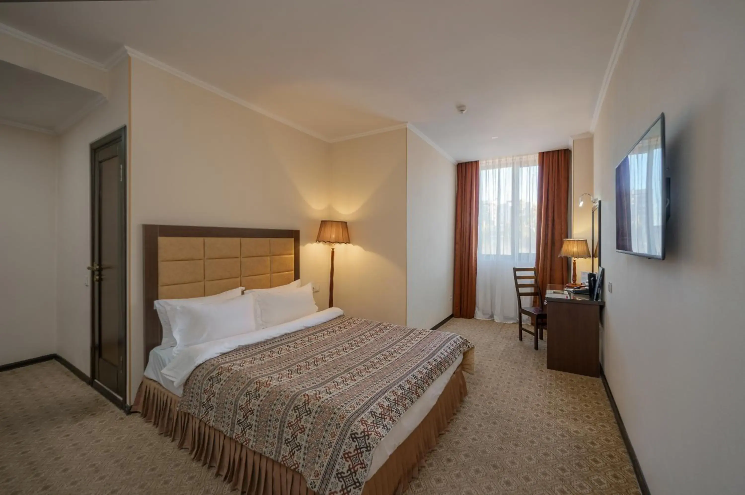 Bed in Jannat Regency Bed in Jannat Regency