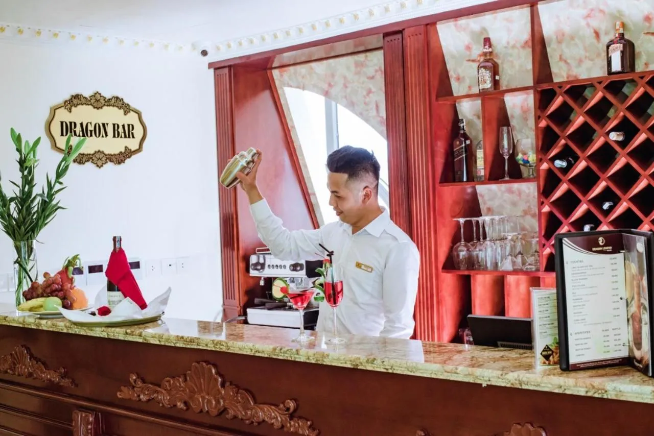 Lounge or bar in Dragon Legend Hotel
