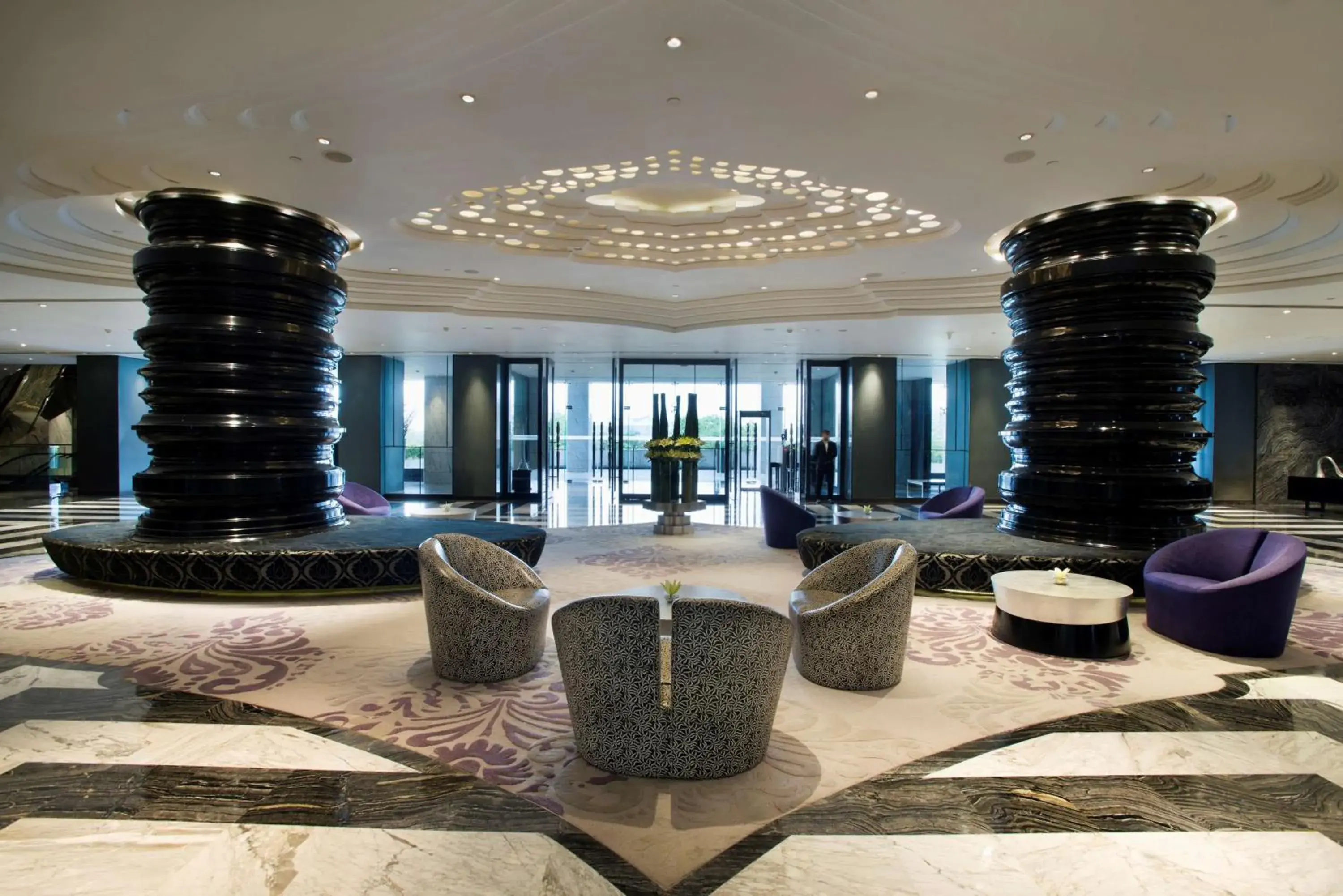 Lobby or reception in Hyatt Regency Gurgaon Lobby or reception in Hyatt Regency Gurgaon