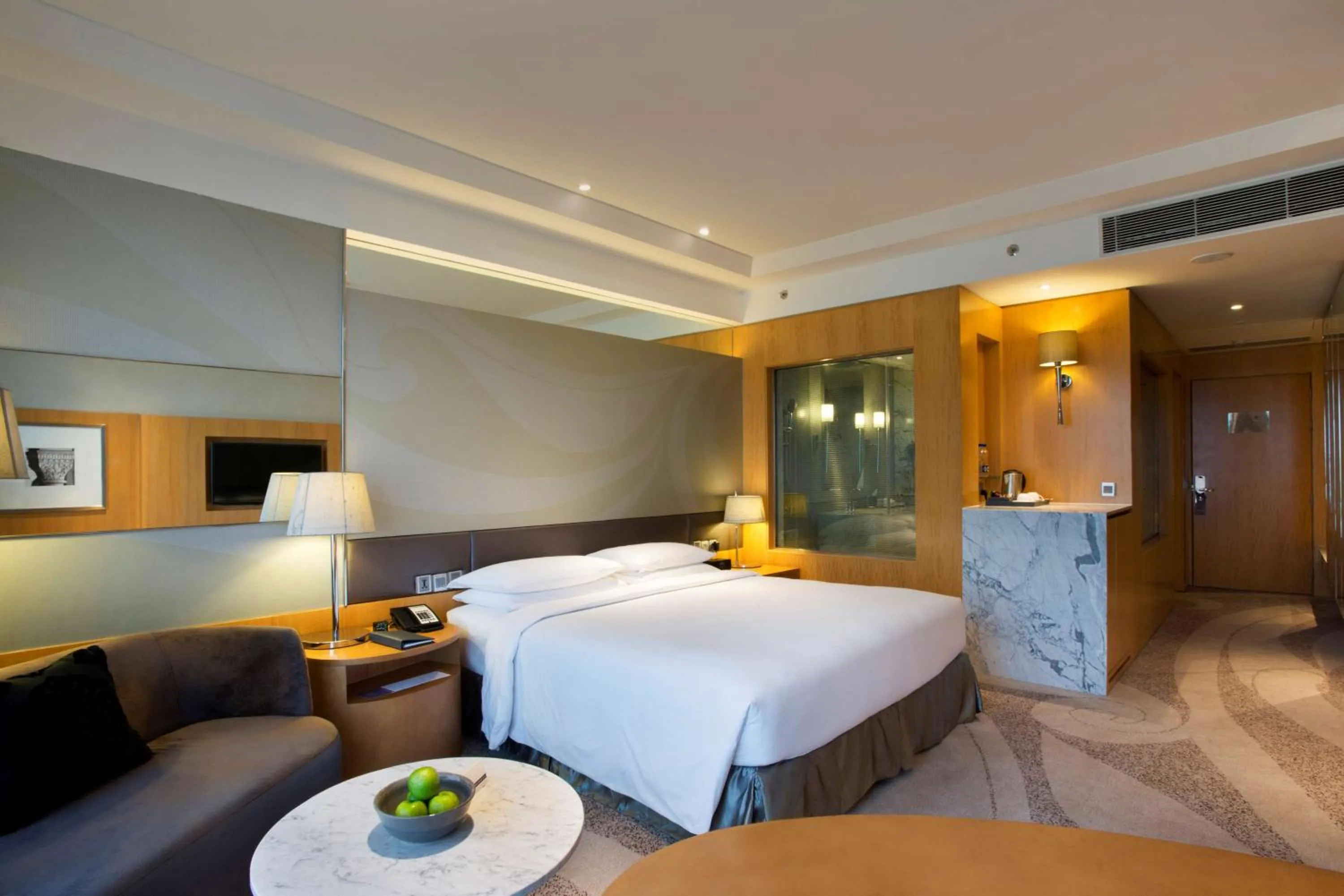 Bedroom, Bed in Hyatt Regency Gurgaon