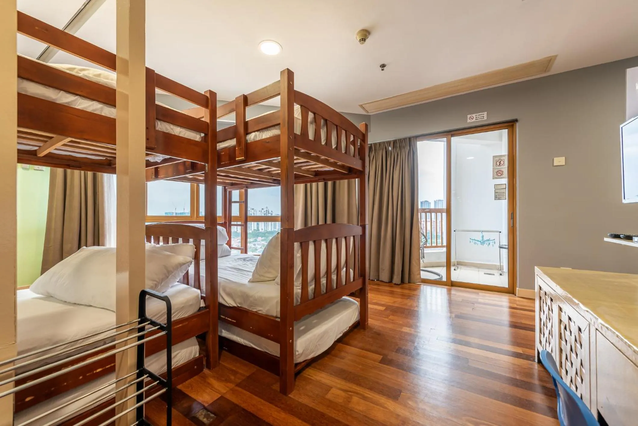 Bed in Resort Suites Pyramid & Lagoon