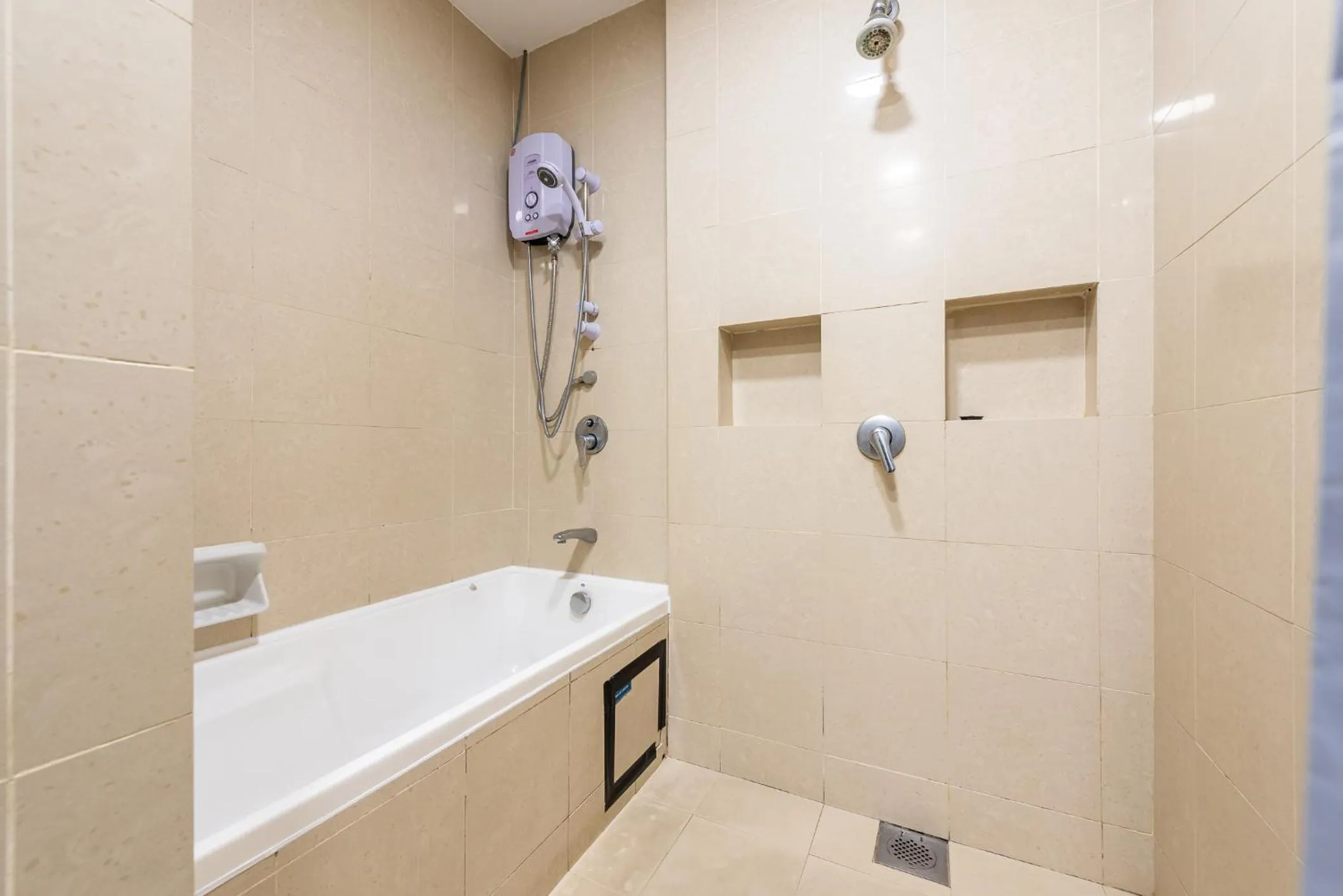 Resort Suites Pyramid & Lagoon